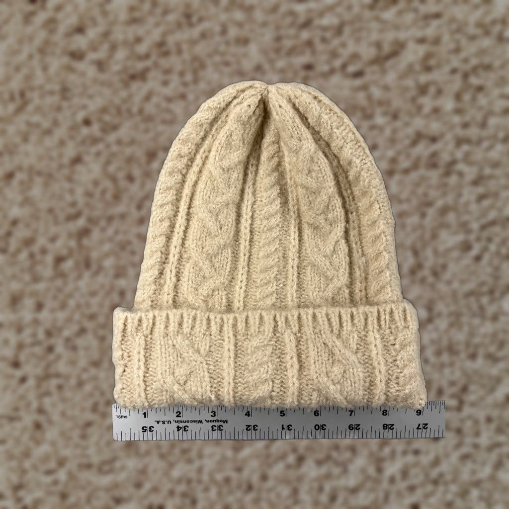 Vintage Target Beanie Womens One Size Ivory Cable Knit Acrylic Polyester Blend Ski Hat Size ONE SIZE - 1 Thumbnail