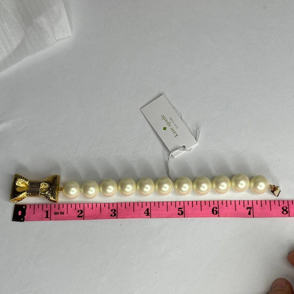 Kate Spade Kate Spade All Wrapped Up In pearls Bracelet Cream / Gold Size ONE SIZE - 7 Thumbnail