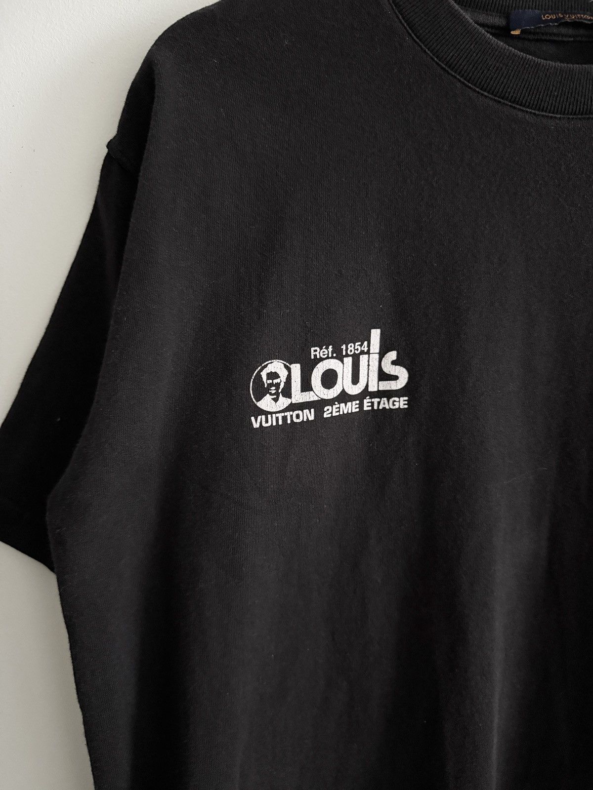 Louis Vuitton STEAL! 2019 Louis Vuitton Barcode Tee (XL) Size US XL / EU 56 / 4 - 4 Thumbnail