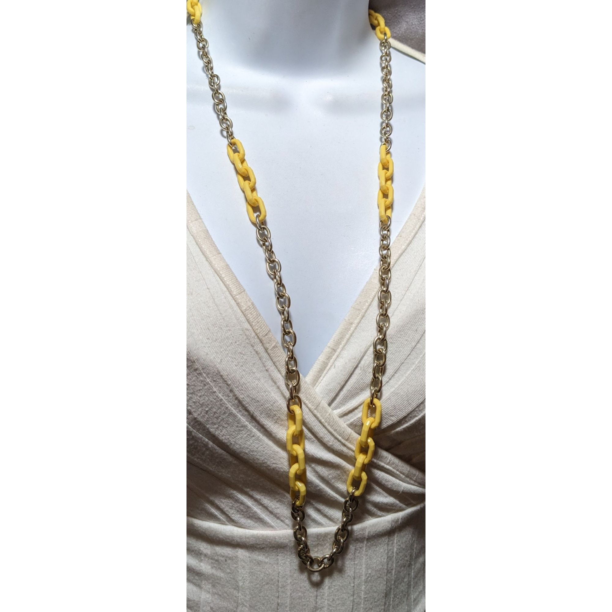 Other Vintage DEB Signed Yellow And Silver Link Necklace Size ONE SIZE - 7 Thumbnail