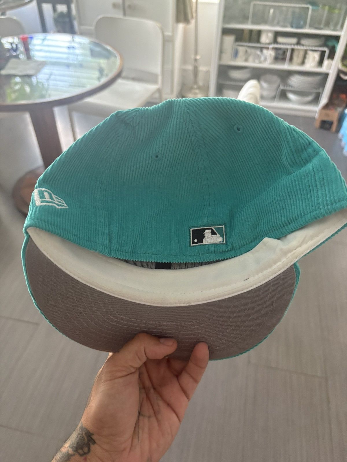 New Era New era fitted Marlins 7 1/8 corduroy hat Size ONE SIZE - 3 Thumbnail