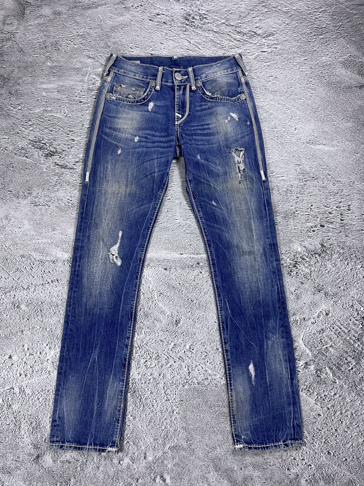 True Religion True Religion Geno blue jeans white stitching Size US 28 / EU 44 - 5 Thumbnail