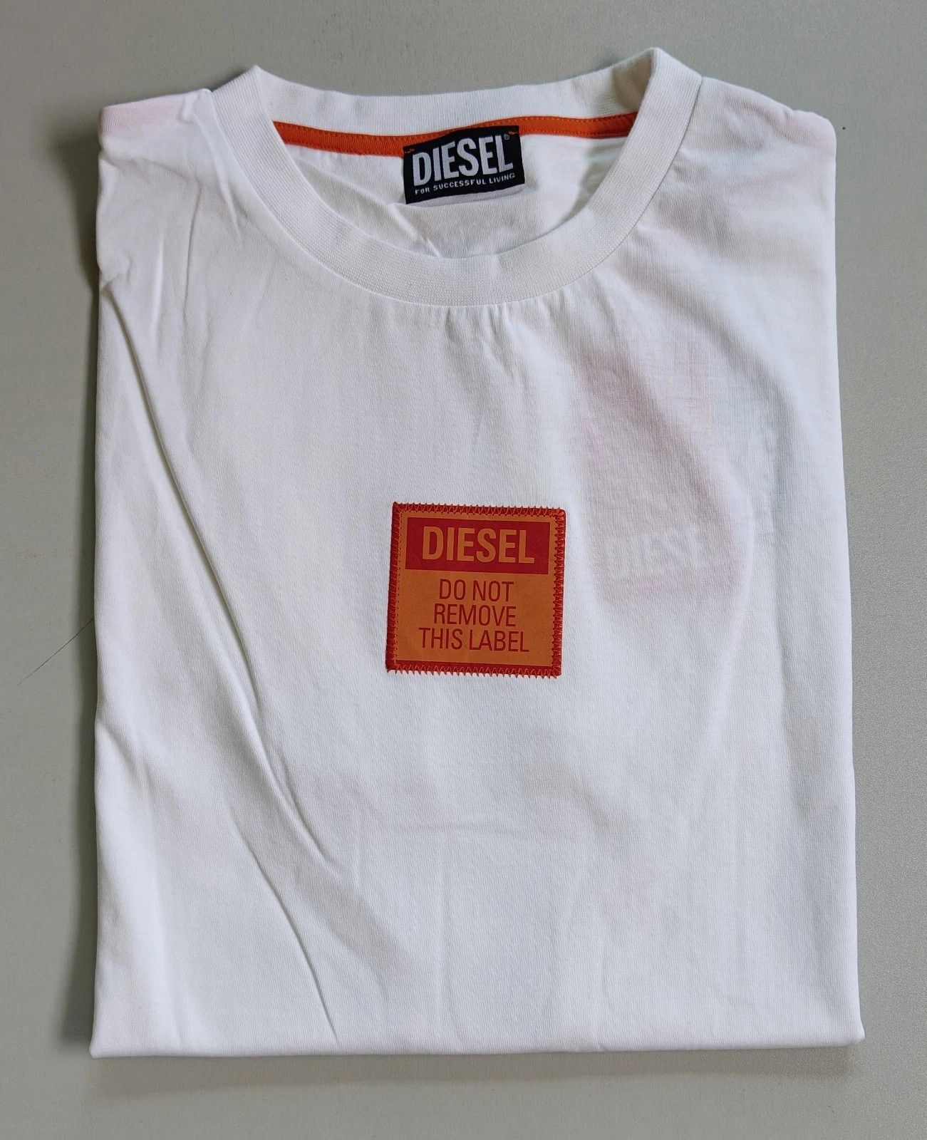 Diesel DIESEL White T-Shirt With Logo Patch T 4101 Size US M / EU 48-50 / 2 - 1 Thumbnail