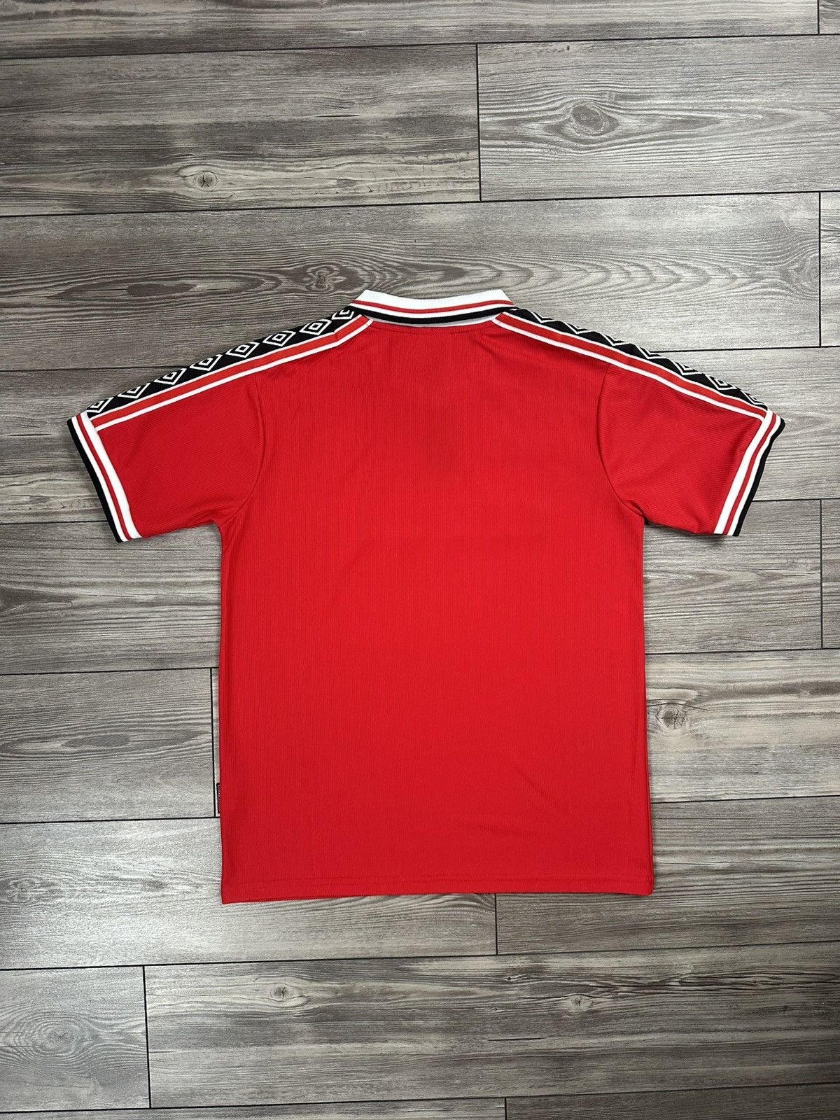 Umbro Vintage Umbro Manchester United 98/99 Home Jersey Size US L / EU 52-54 / 3 - 2 Thumbnail