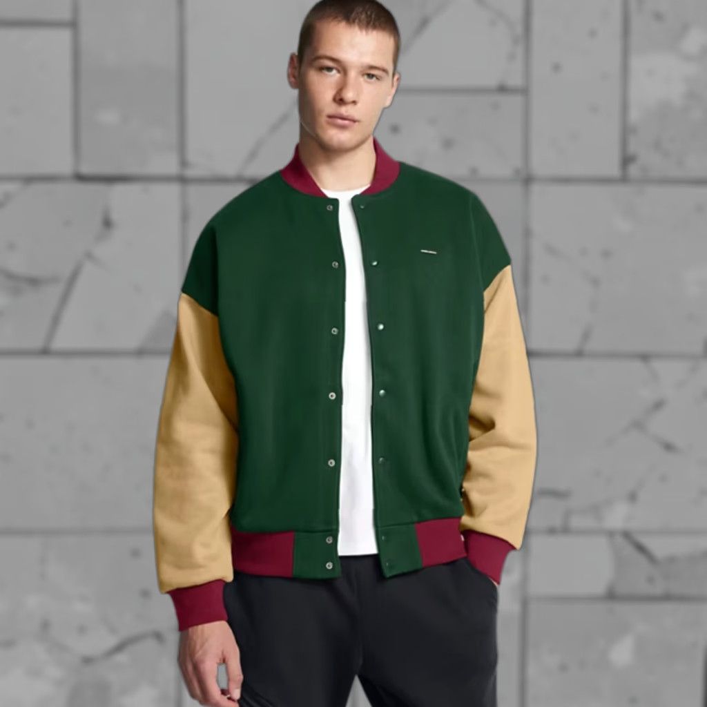 Under Armour Under Armour Jacket L Green Beige Icon Heavyweight Oversized Bomber NEW Mens Size US L / EU 52-54 / 3 - 1 Thumbnail