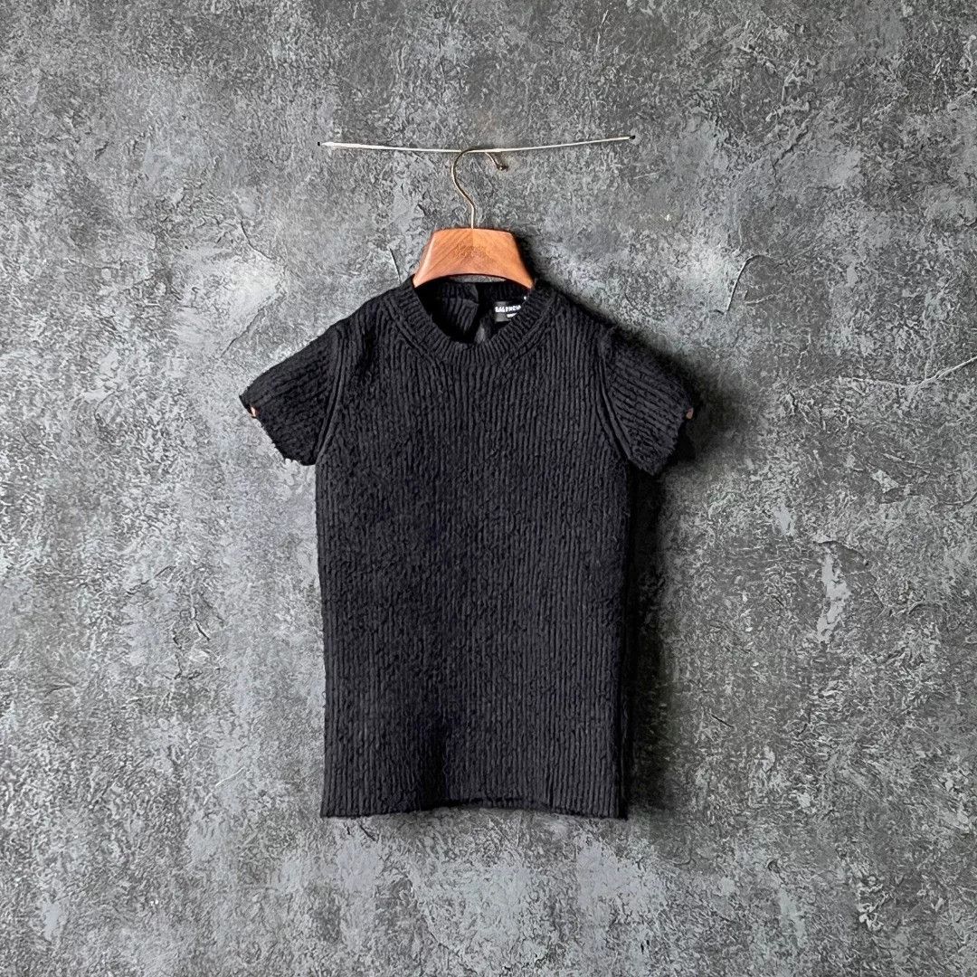 Balenciaga Balenciaga Knit Black Sweater XS Women Size XS / US 0-2 / IT 36-38 - 1 Thumbnail