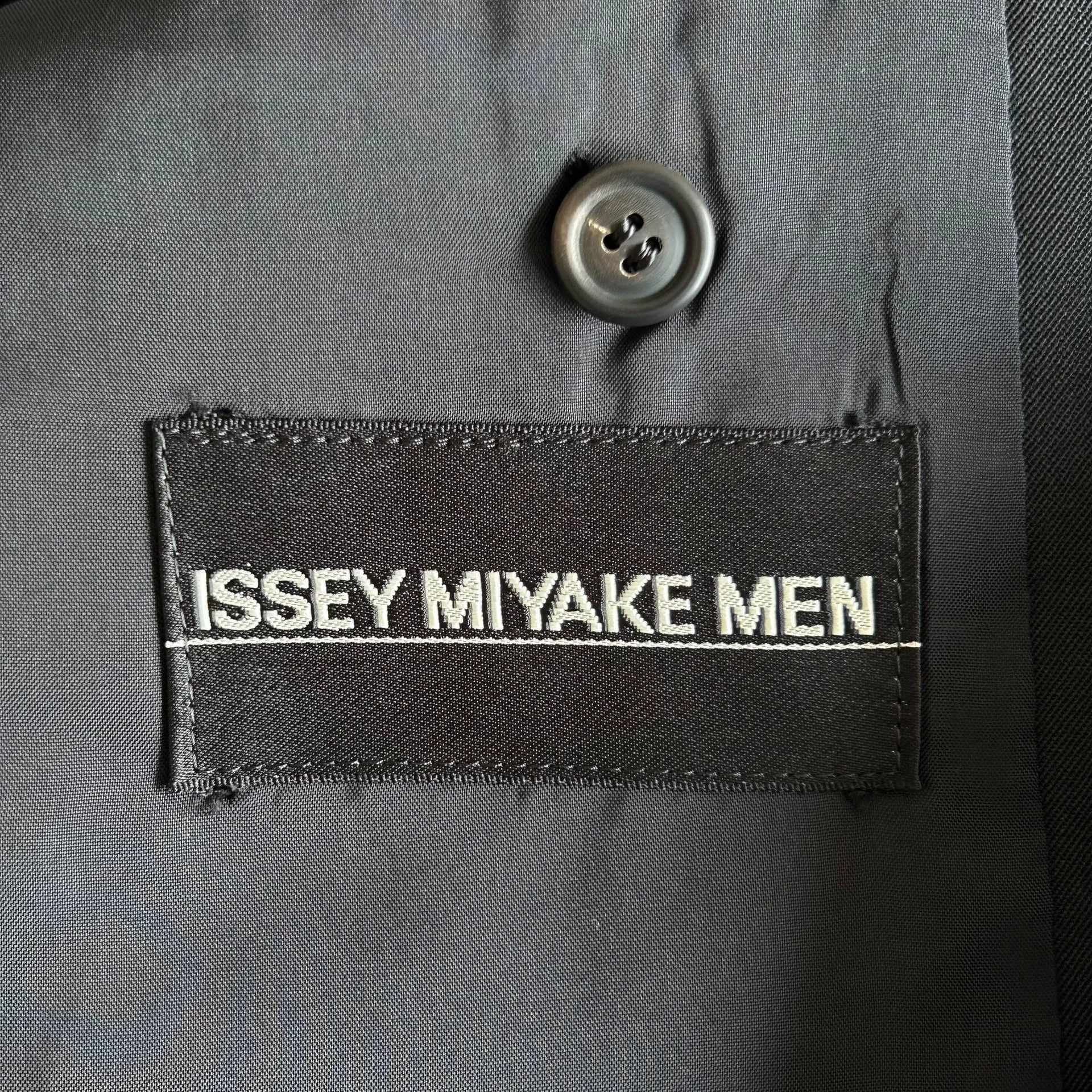 Issey Miyake Issey Miyake Men 88AW Hidden Button Wool Blazer Size US L / EU 52-54 / 3 - 5 Thumbnail