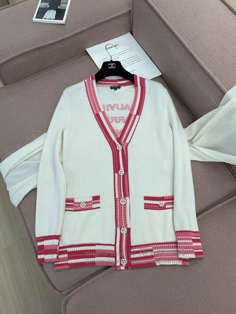 Chanel Chanel Pink and white color-blocked striped cashmere knitt Size XXS / US 00 / IT 34 - 1 Thumbnail