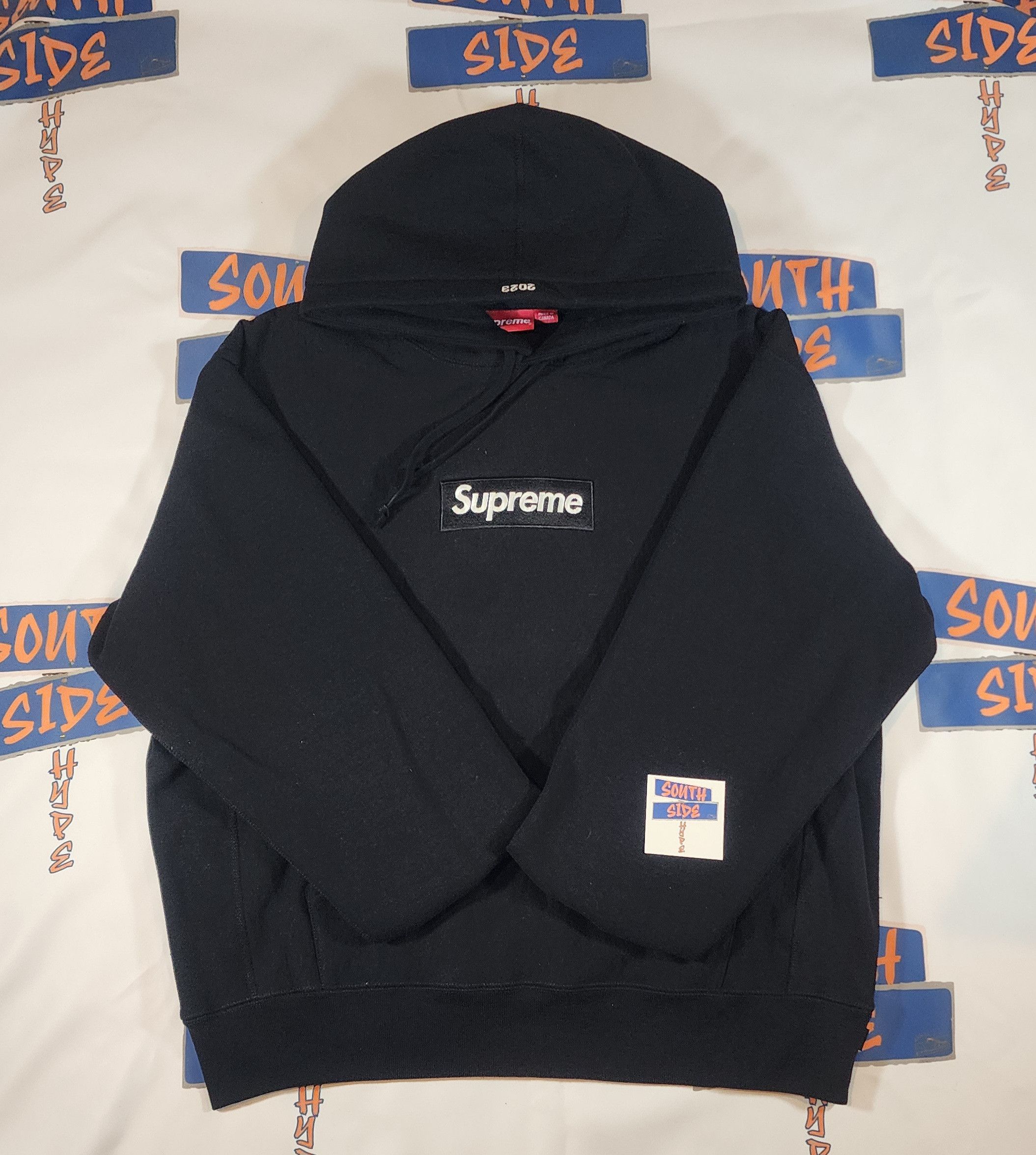 Black on black cheap supreme box logo hoodie