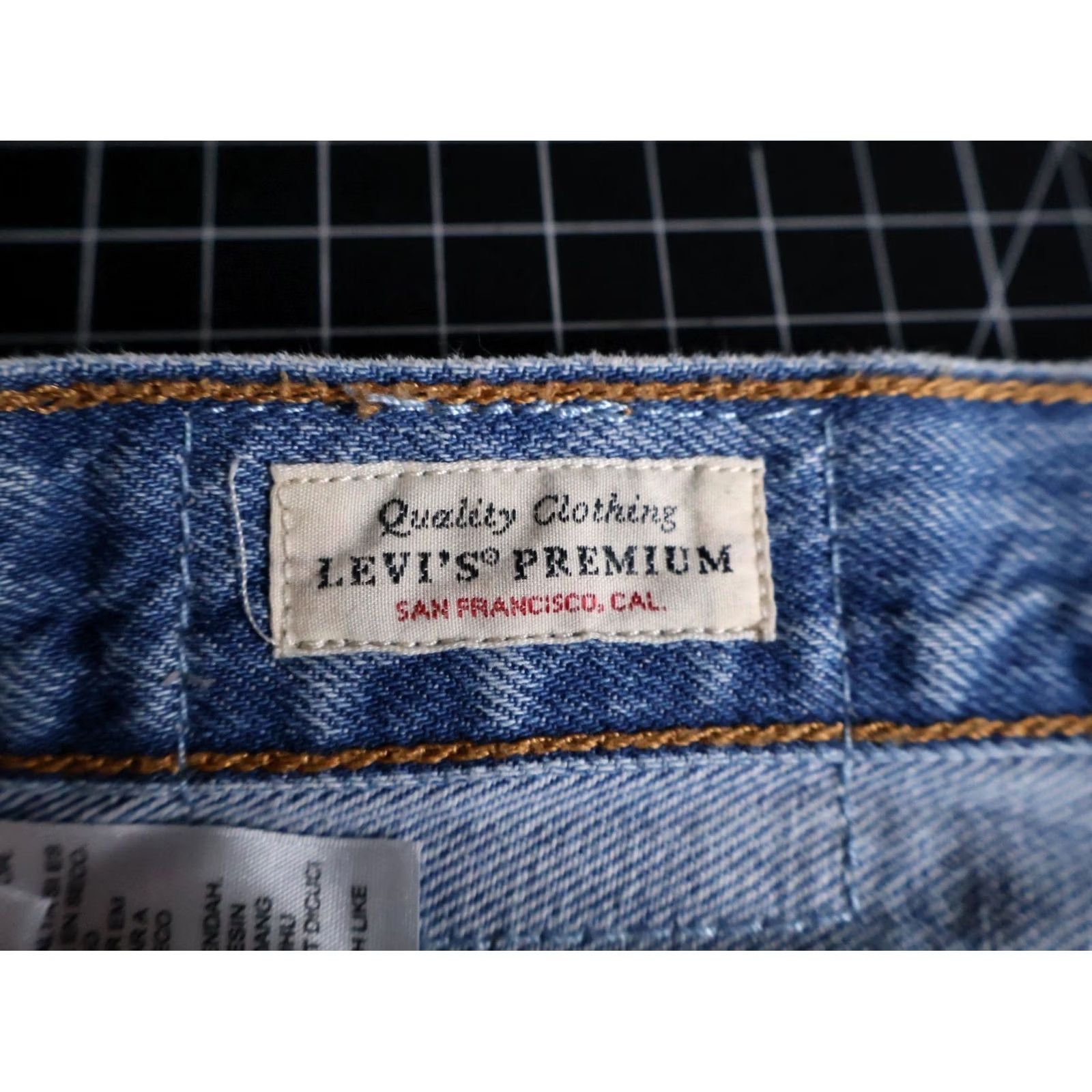 Levi's Levi's Premium 501 Jeans Women 26 x 32 Blue Big E Denim Button Fly 100% Cotton Vintage N/A Size 26" / US 2 / IT 38 - 4 Thumbnail