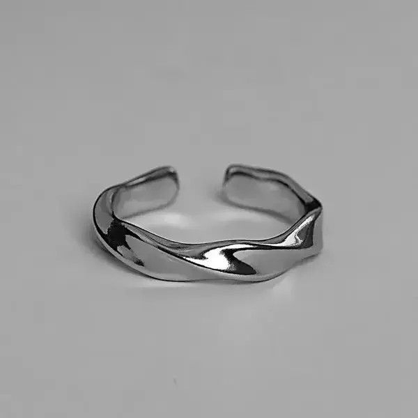 Japanese Brand × Jewelry × Vintage Retro punk ring Size ONE SIZE - 1 Thumbnail