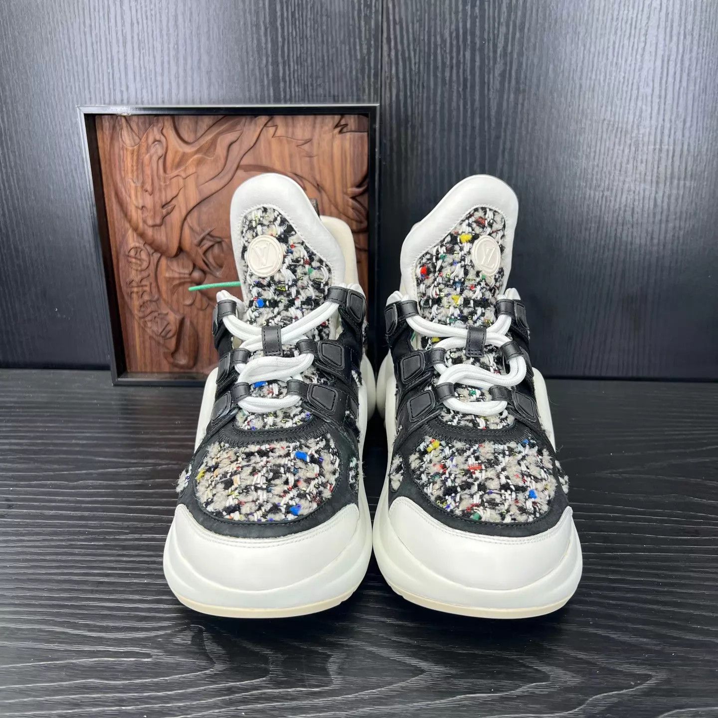 Louis Vuitton LV Archlight White & Black Wool Sneaker 38.5 Size US 8 / IT 38 - 4 Thumbnail