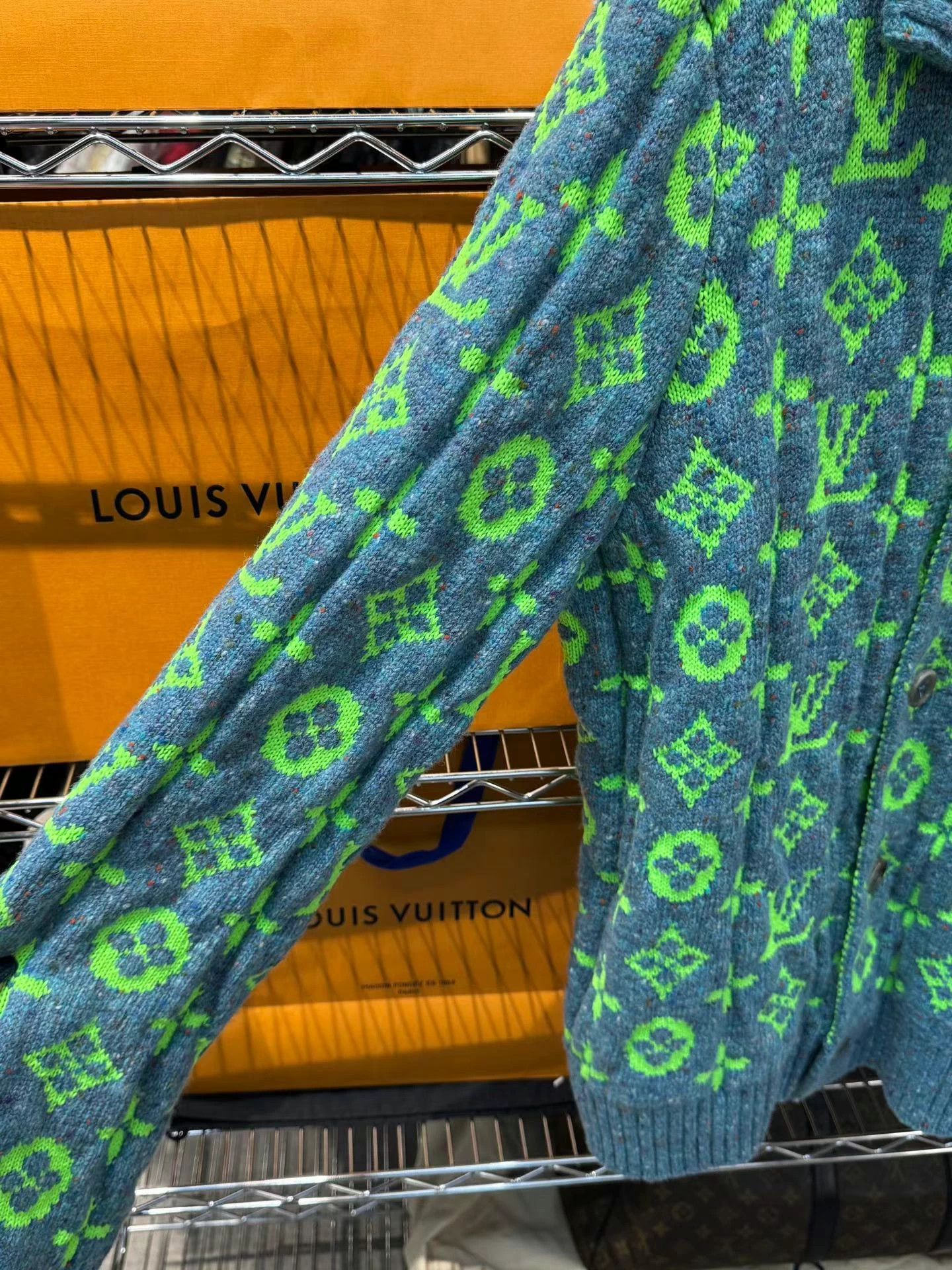 Louis Vuitton LV/Louis Vuitton sweaters Size US XXL / EU 58 / 5 - 3 Thumbnail