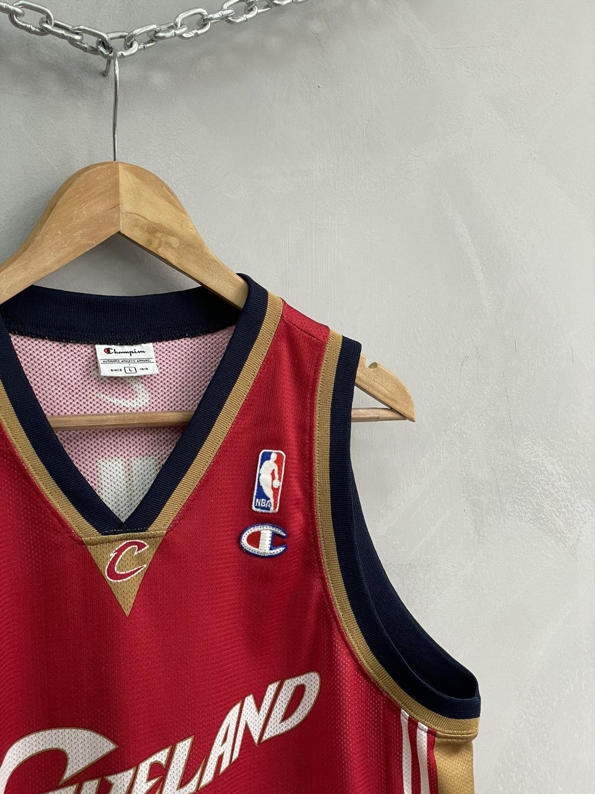 NBA Retro James 23 champion basketball jersey y2k Size US L / EU 52-54 / 3 - 4 Thumbnail