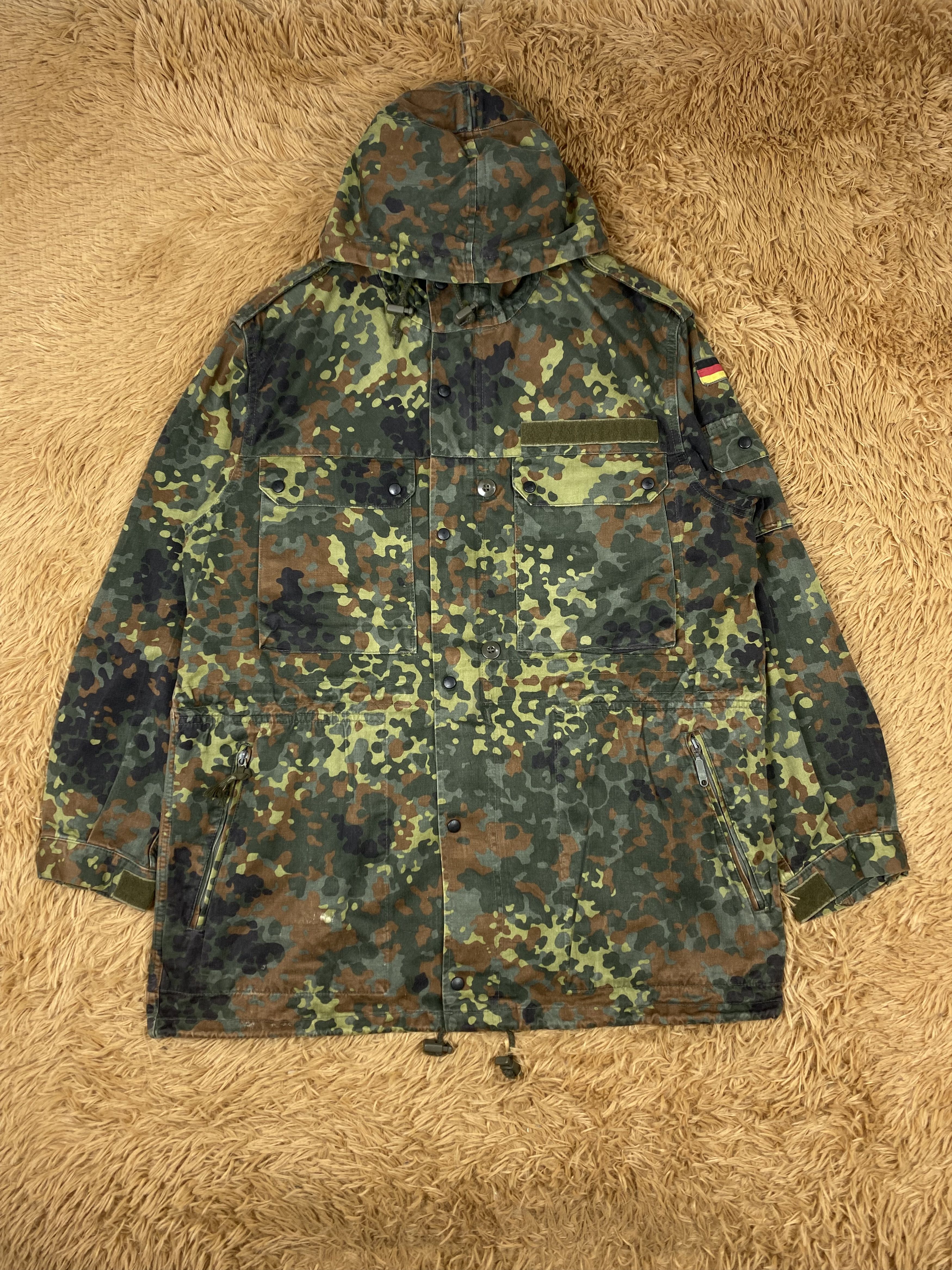 Vintage Vintage Army Military Camouflage Jacket DJ0763 Size US M / EU 48-50 / 2 - 1 Thumbnail