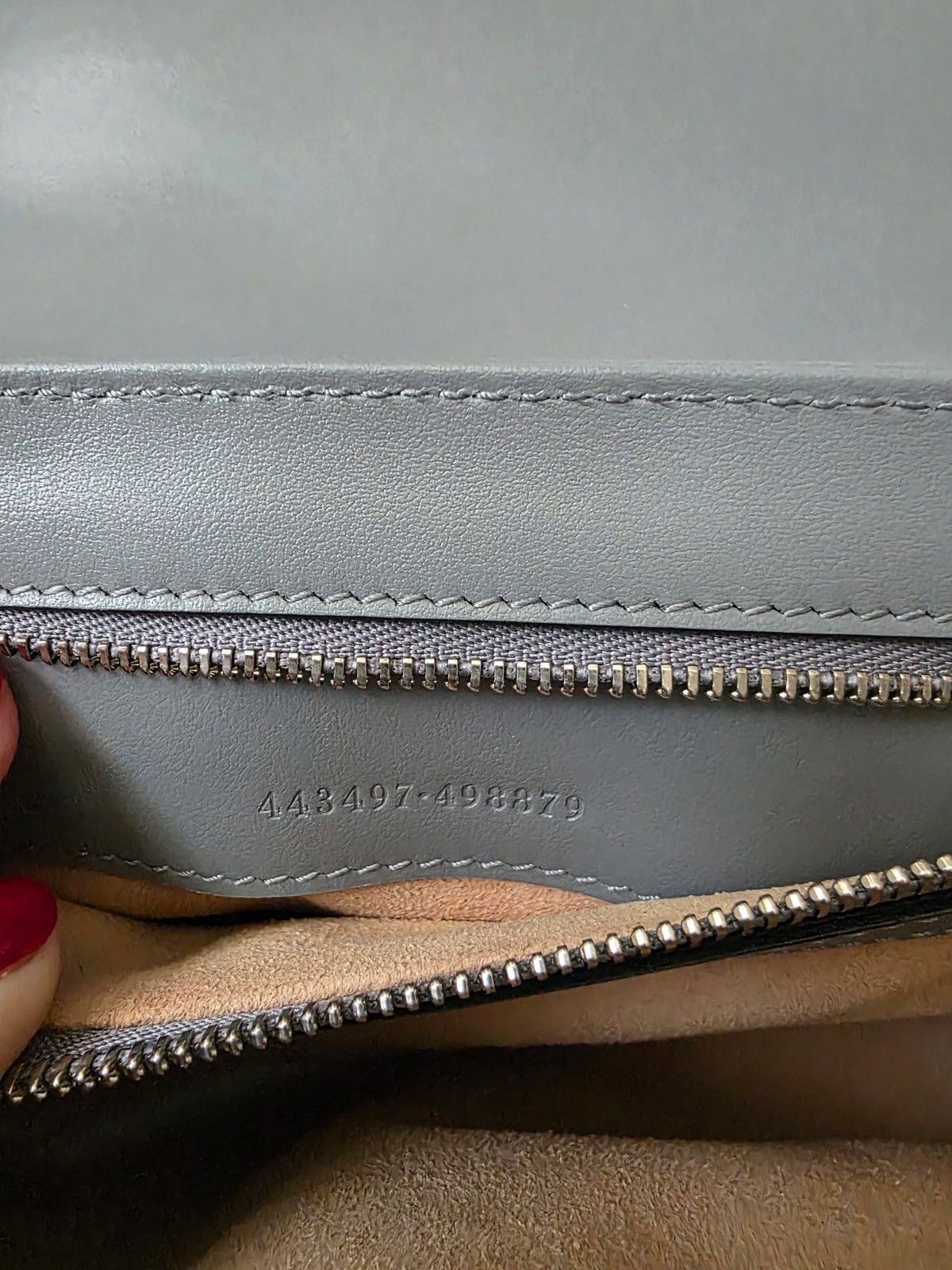 Gucci Gucci GG Marmont Medium Shoulder Bag Beige Size ONE SIZE - 3 Thumbnail