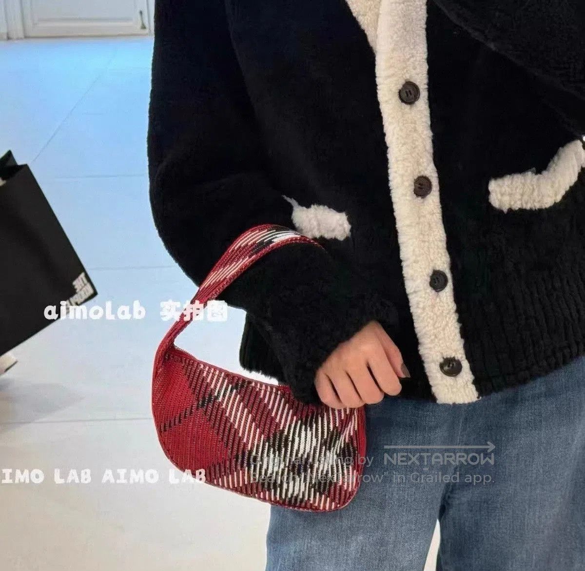 Burberry Burberry Red Check Canvas Handbag. Size ONE SIZE - 3 Thumbnail
