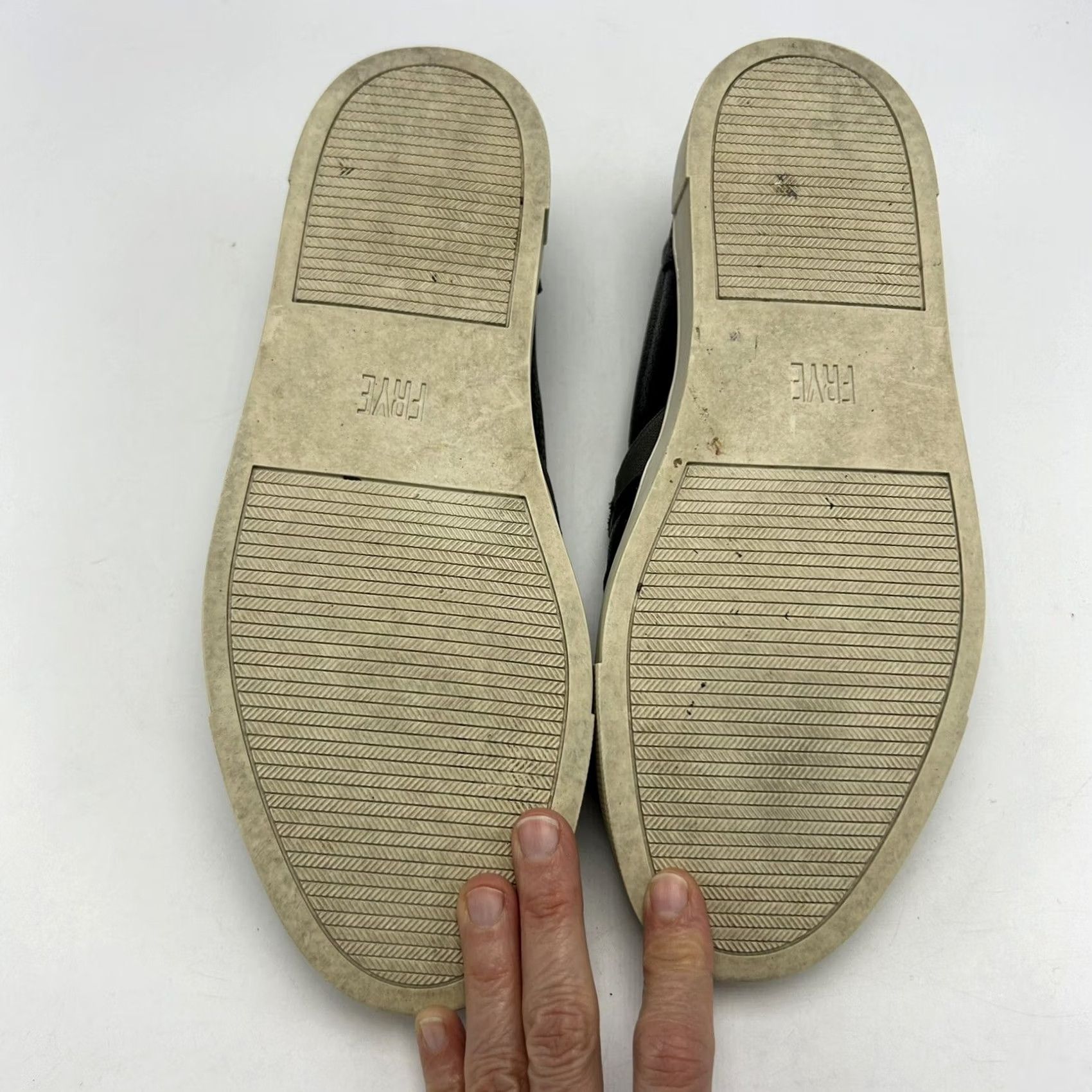 Frye Frye Womens 7.5 M Ivy Metallic Pewter Leather Comfort Casual Slip On Sneakers Size US 8 / IT 38 - 6 Thumbnail