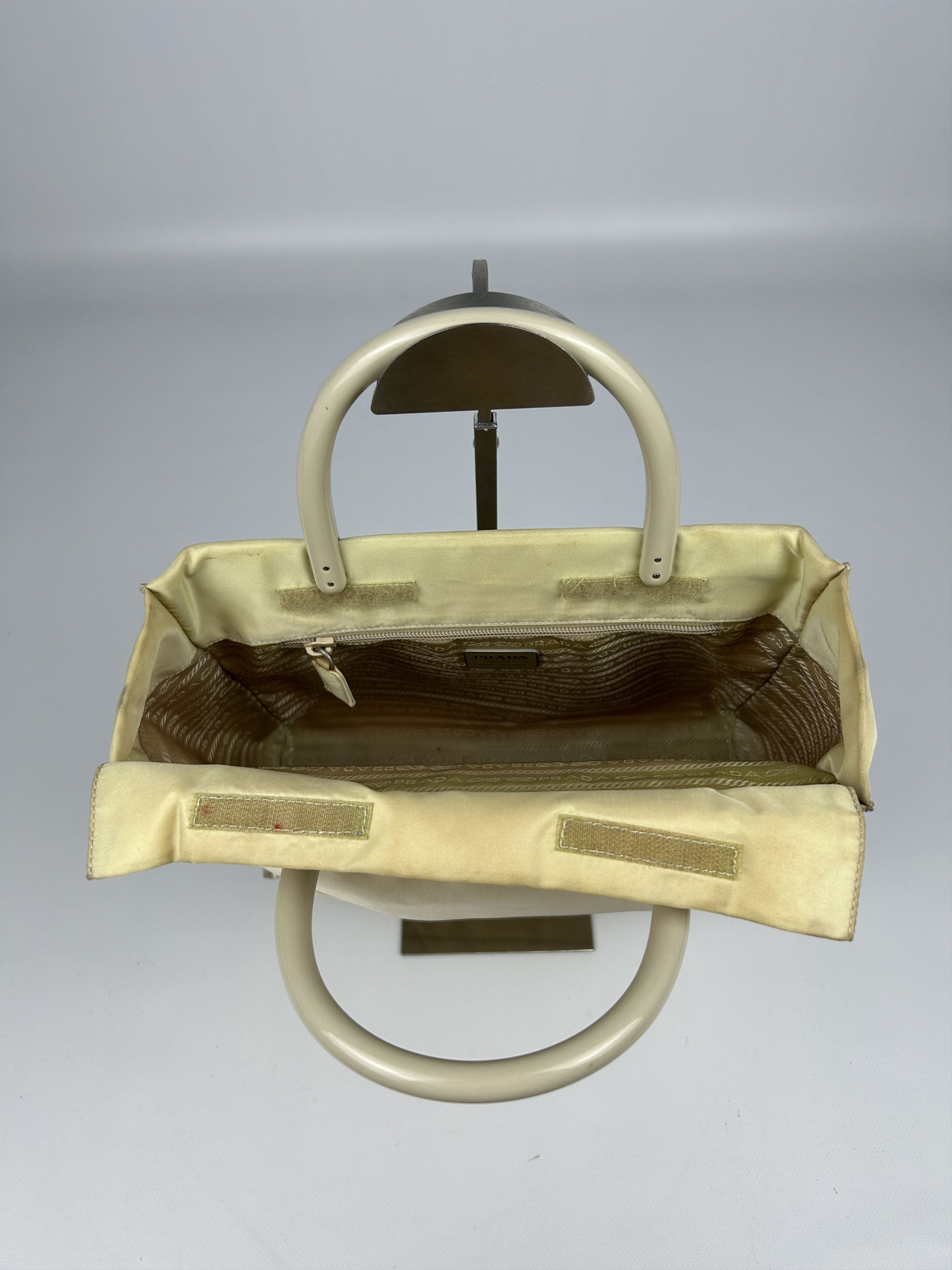 Prada Vintage y2k prada nylon triangle logo plastic handle bag Size ONE SIZE - 15 Thumbnail