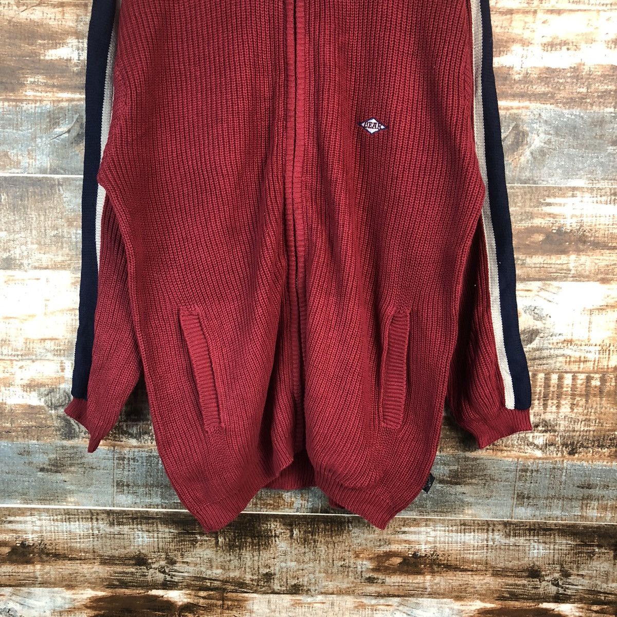 Vintage Bear Red surf sweater Sweatshirt #A2372 Size US M / EU 48-50 / 2 - 3 Thumbnail