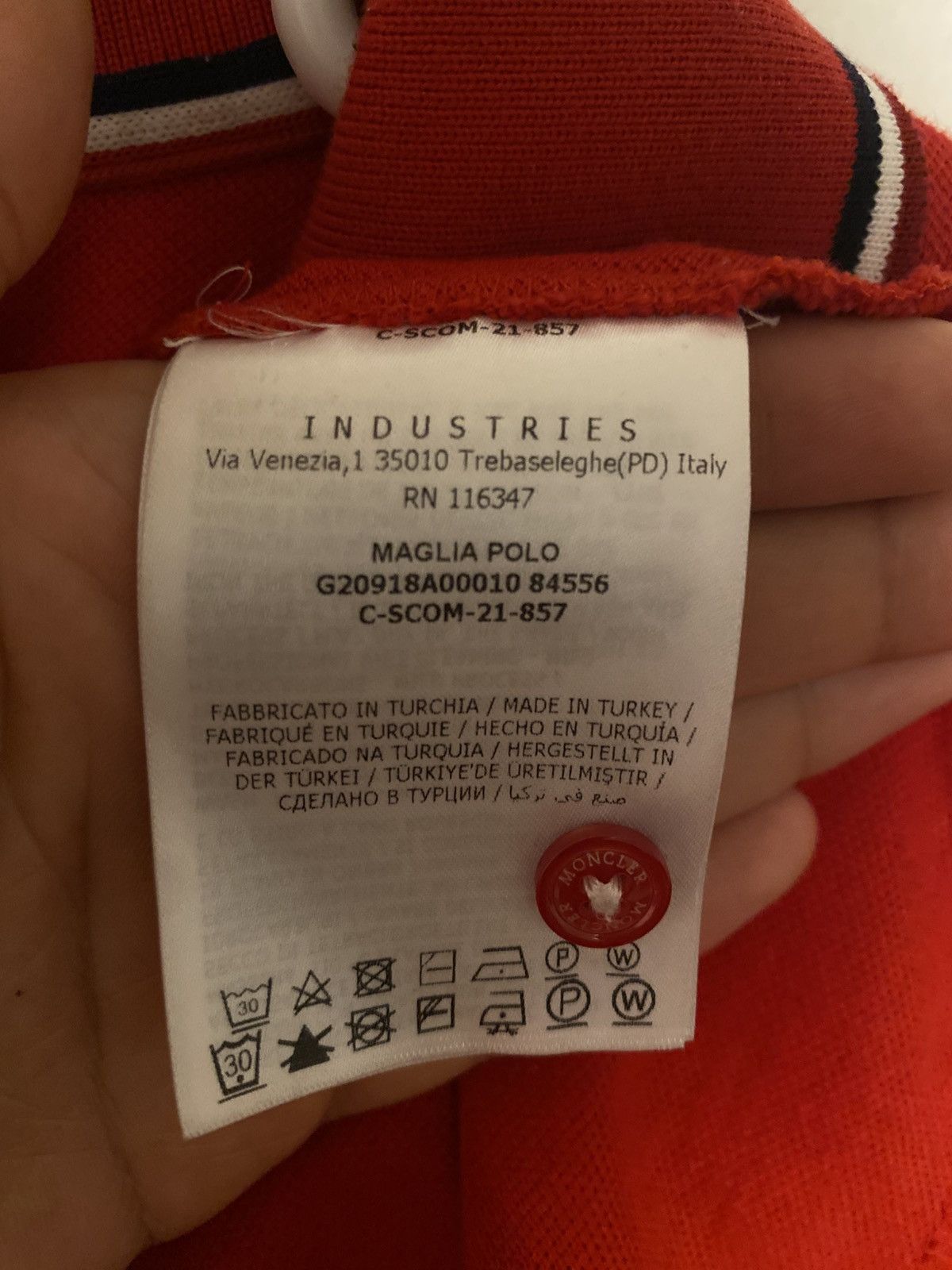 Moncler Moncler red polo size M Size US M / EU 48-50 / 2 - 5 Thumbnail