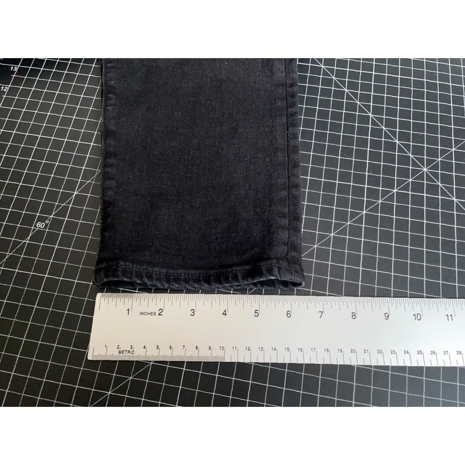 Denime Flint & Tinder Jeans Tapered Men's 33 x 30 Black Denim Stretch USA Made Regular Mid Rise 5-Pocket Grunge 90s Vintage No Size US 34 / EU 50 - 7 Thumbnail