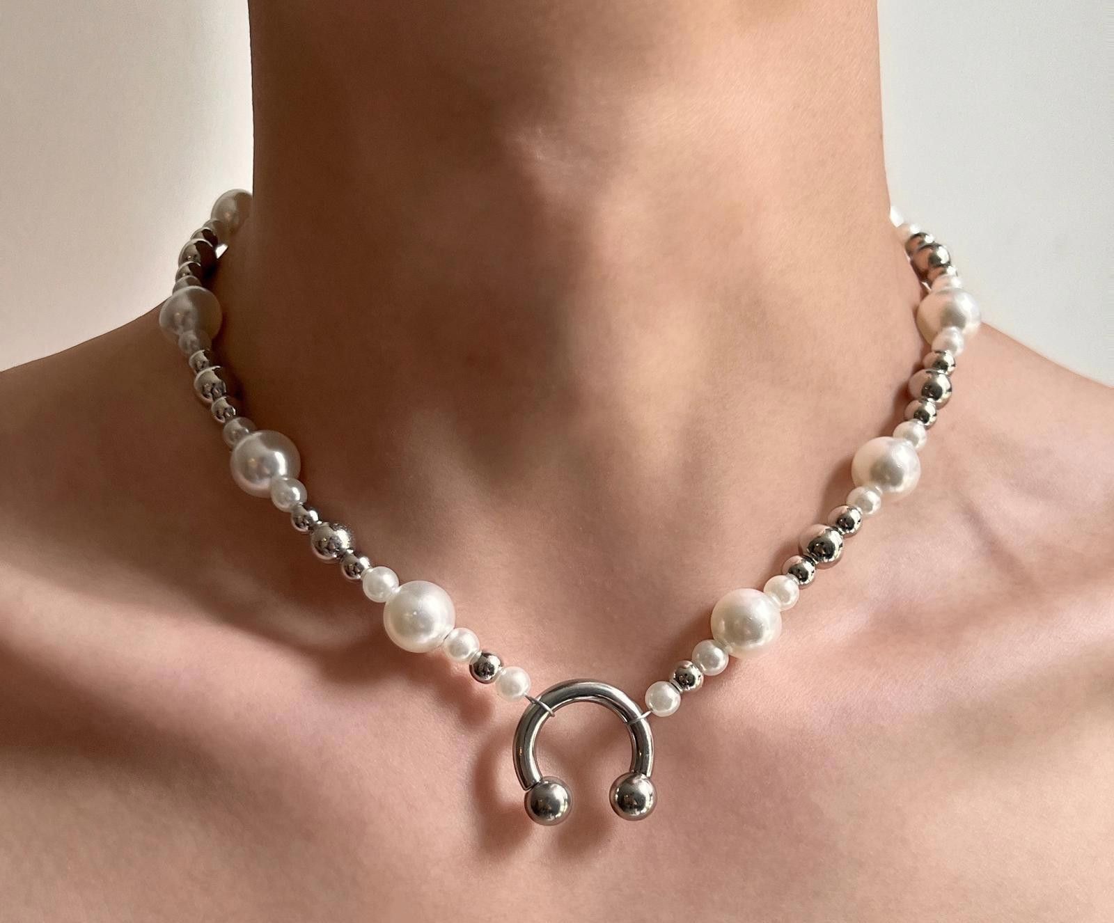 Jewelry Silver and White Pearl Beaded Necklace, Chunky Choker Size ONE SIZE - 1 Thumbnail