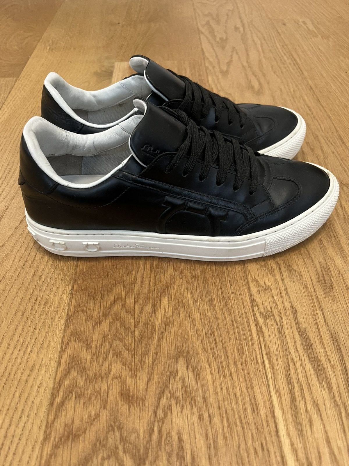 Salvatore Ferragamo Salvarore ferragamo sneakers Size US 7 / IT 37 - 3 Thumbnail
