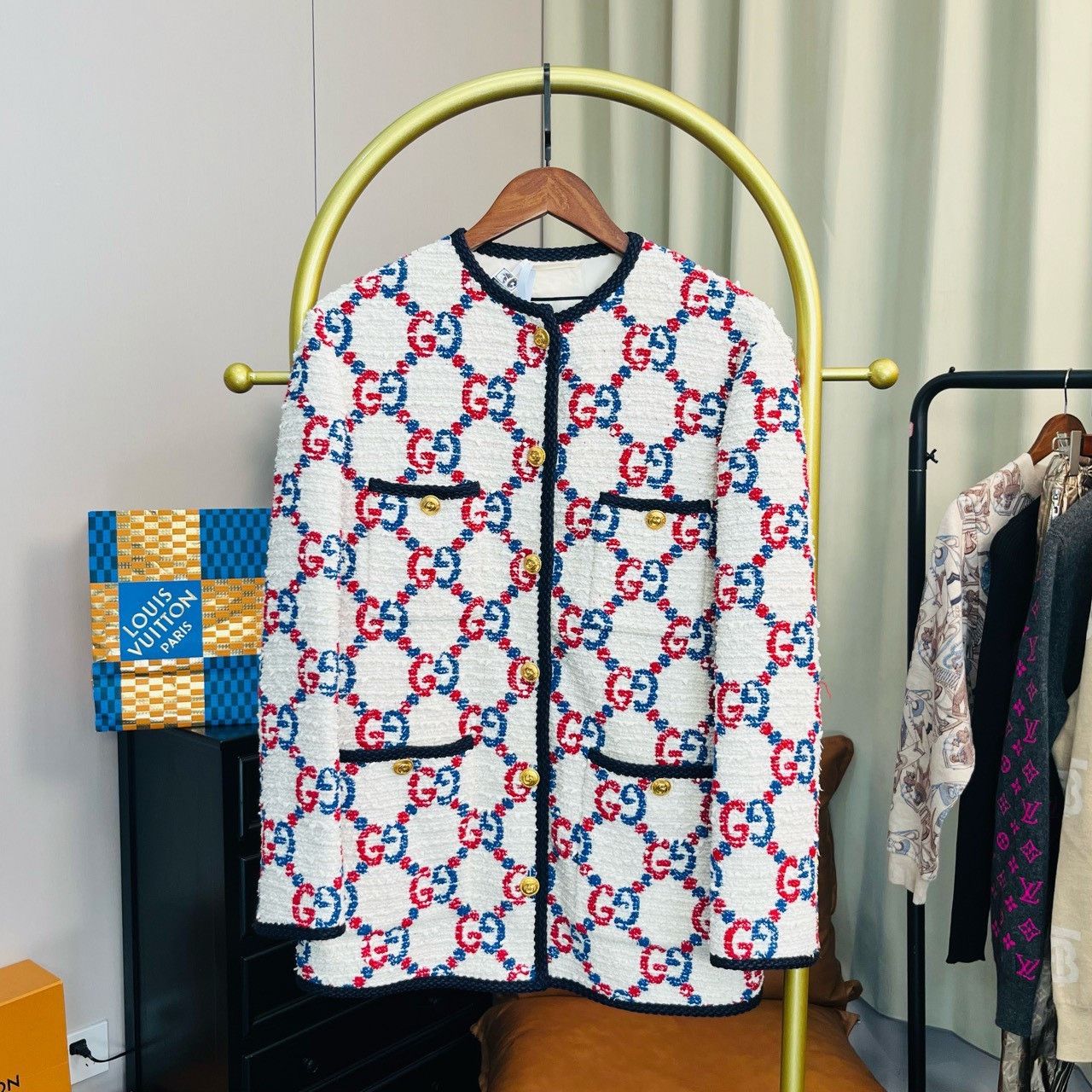 Gucci Gucci Size 38 White, red and blue full-print gold button sm Size US XXS / EU 40 - 1 Thumbnail