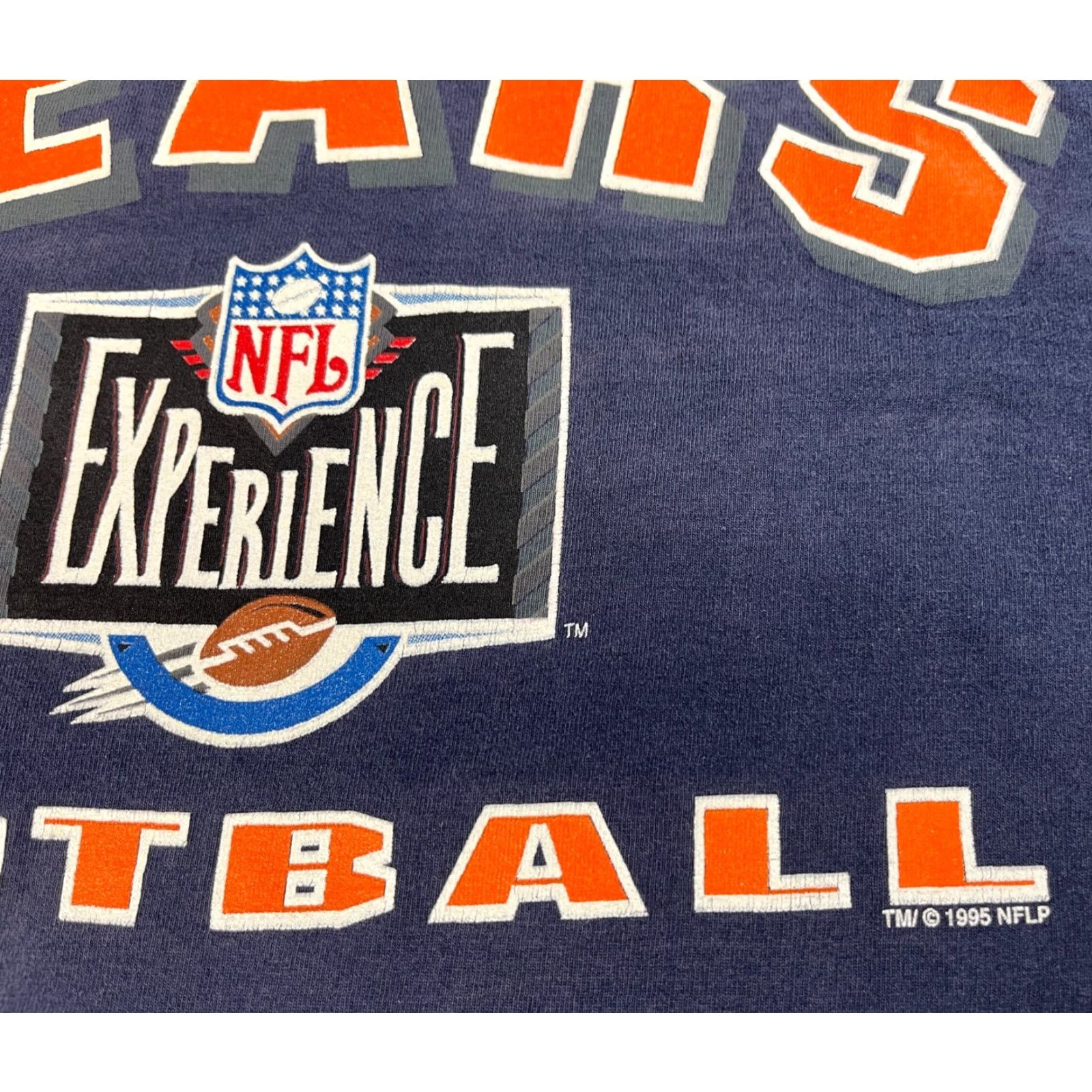 Pro Player Vintage Pro Player Chicago Bears NFL Football T-Shirt Mens M Navy Blue 1995 90s Cotton Short Sleeve Crew Neck Made in USA Decade Sports Shirt Size US M / EU 48-50 / 2 - 5 Thumbnail