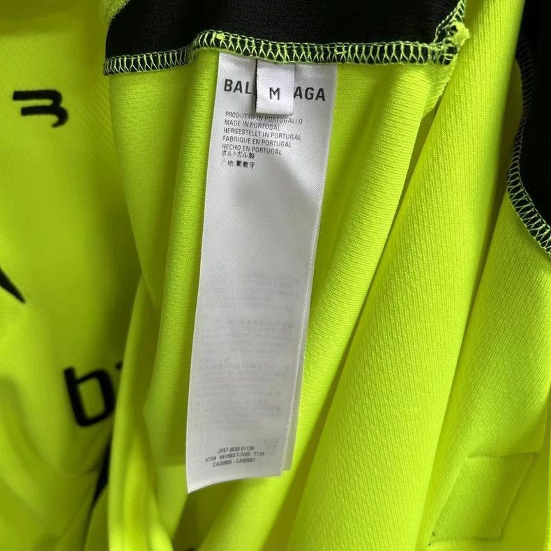 Other Balenciaga Balenciaga Neon Green Long Sleeve Soccer Top-25 Size US M / EU 48-50 / 2 - 5 Thumbnail