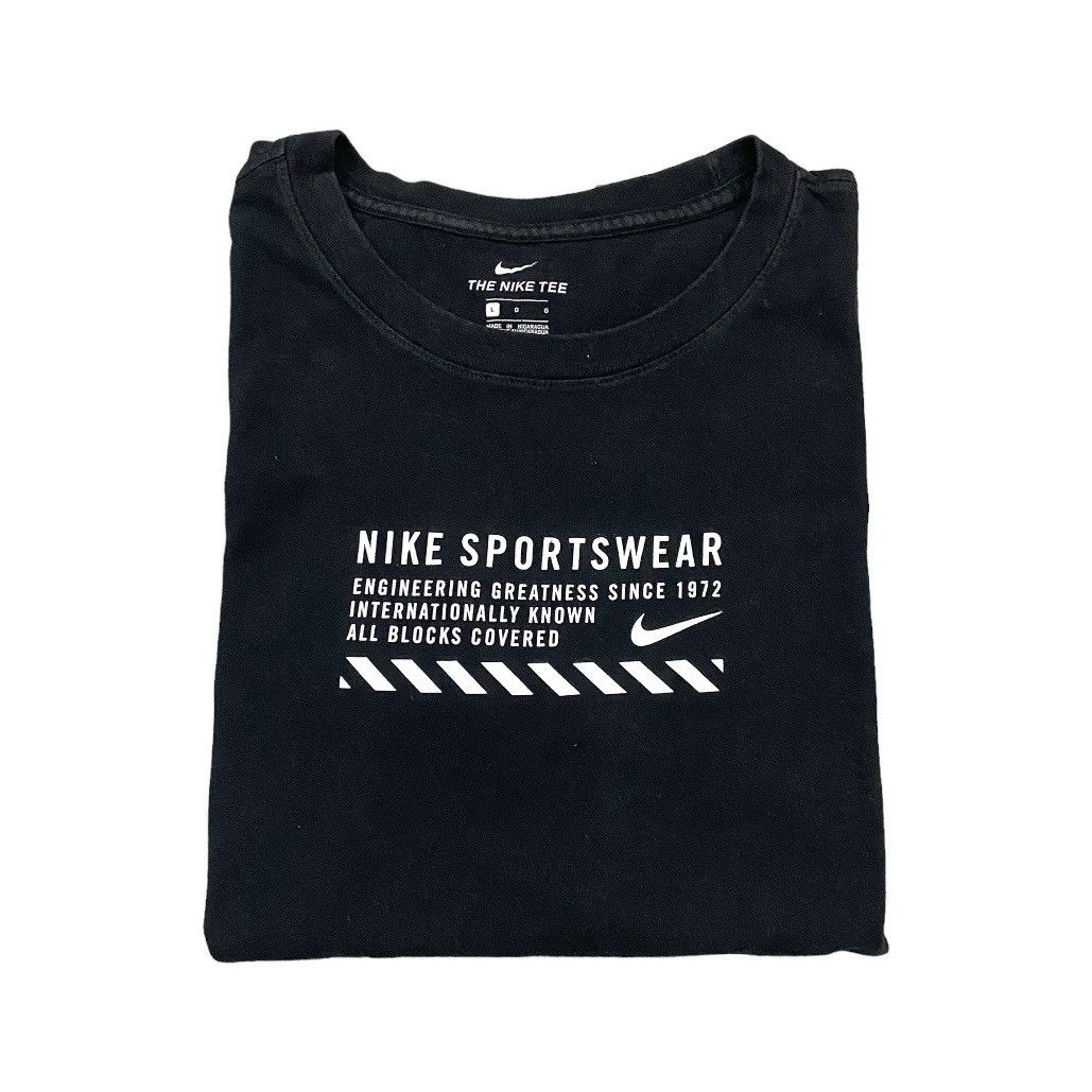 Other Nike Sportswear Center Logo Tshirt Size US L / EU 52-54 / 3 - 2 Thumbnail