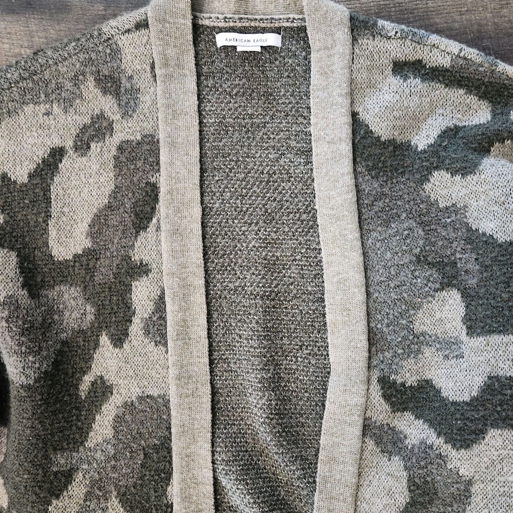 American Eagle Outfitters American Eagle Women’s Open Front Cardigan Size M Camo Cozy Pockets Sweater Knit Fall Autumn Womens Regular"} Size M / US 6-8 / IT 42-44 - 3 Thumbnail