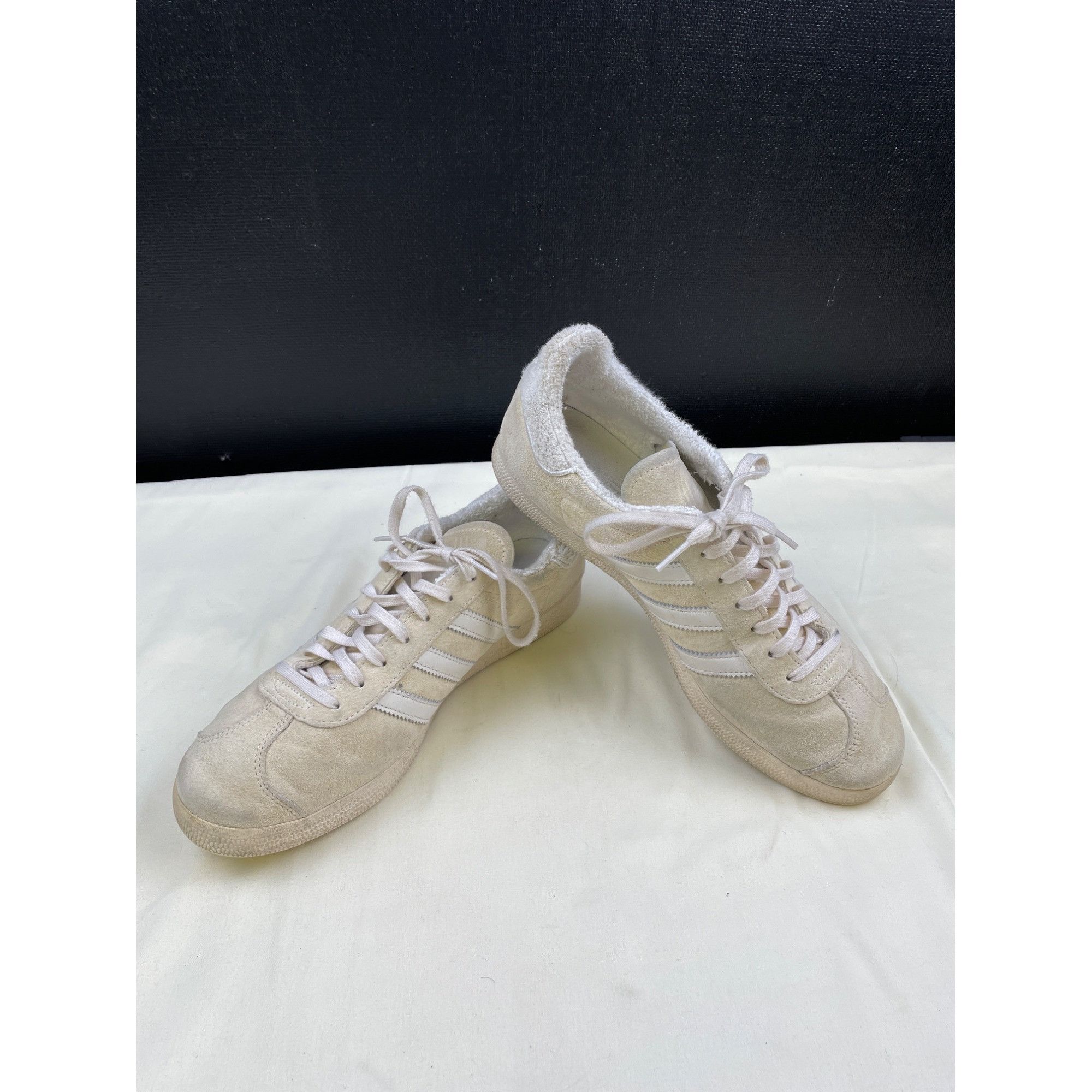 Adidas Adidas Men's Beige Suede Shoes/ Low top Sneakers Size 10 SKU Size US 10 / EU 43 - 7 Thumbnail