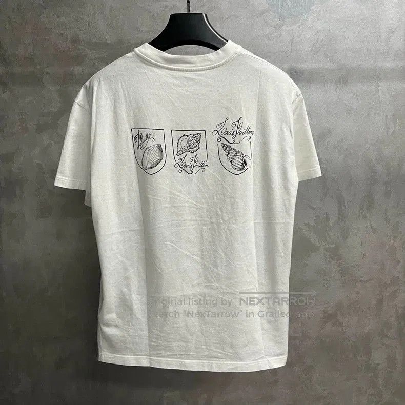 Louis Vuitton Louis Vuitton Shell Print Casual T-shirt. Size US S / EU 44-46 / 1 - 5 Thumbnail