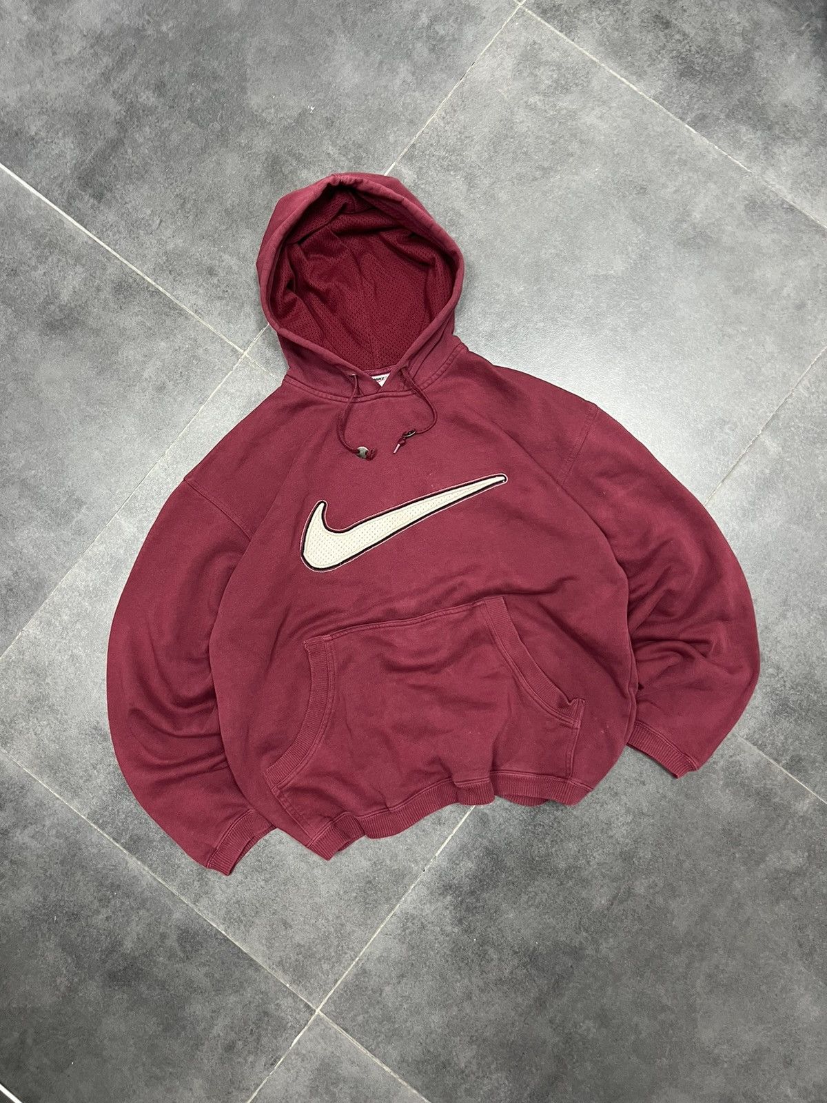 Nike RARE NIKE TEAM LIMITED EDITION BIG SWOOSH HOODIE | Grailed