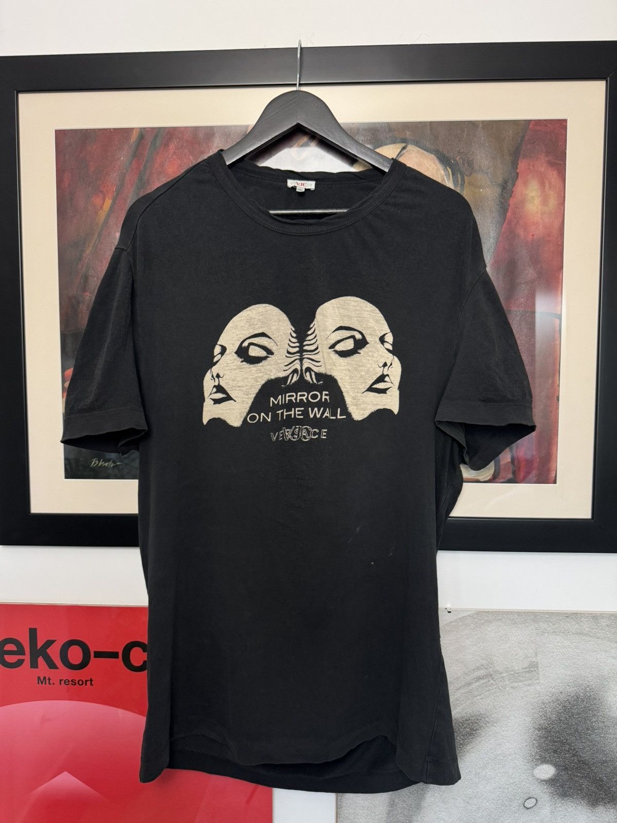Versace Versace VJC big logo vintage tee designer mirror heads faces Size US XL / EU 56 / 4 - 1 Thumbnail