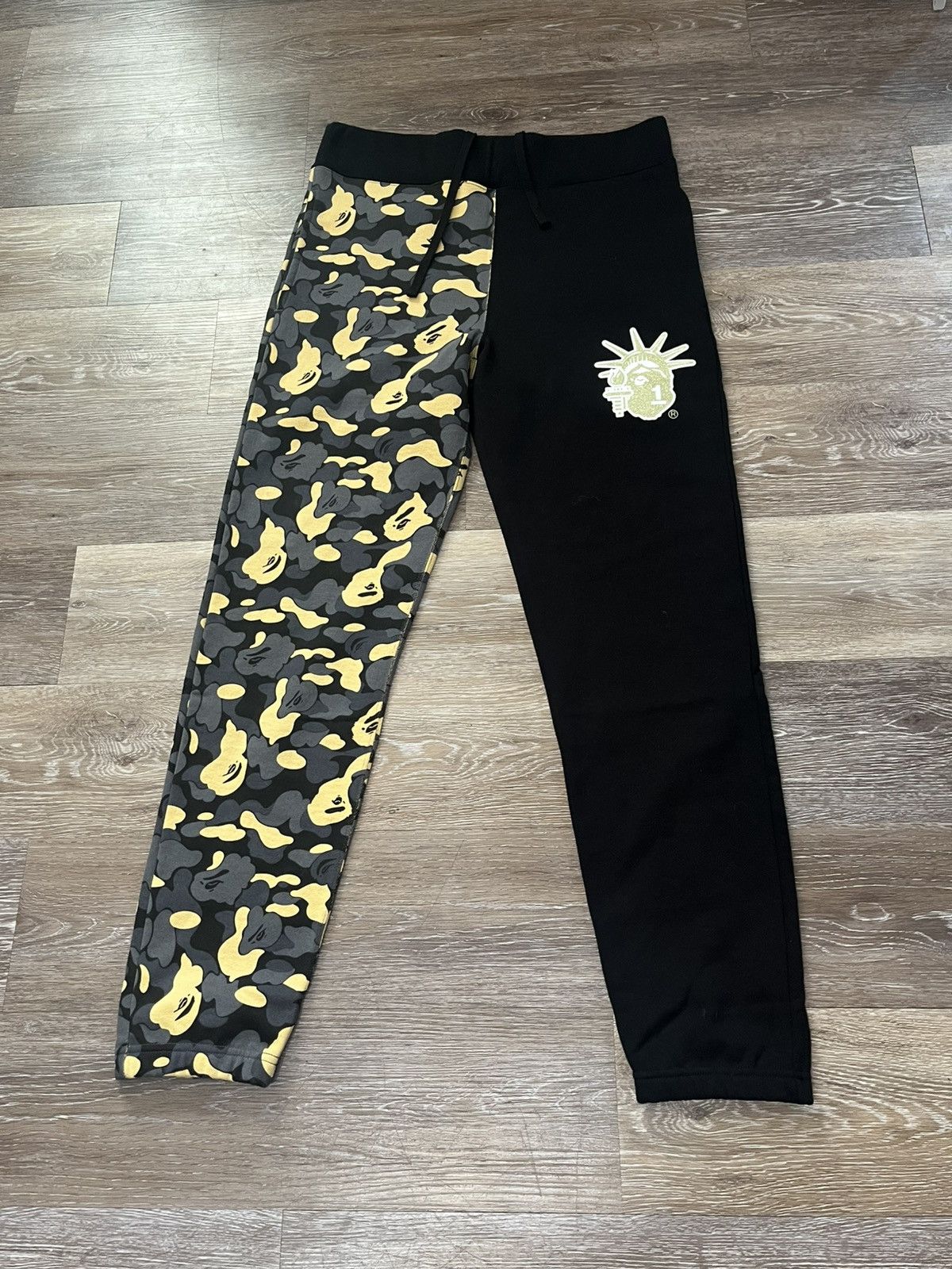 Bape NYC Liberty Bape Head Jogger Never Worn! Glow in The Dark Size US 32 / EU 48 - 2 Thumbnail