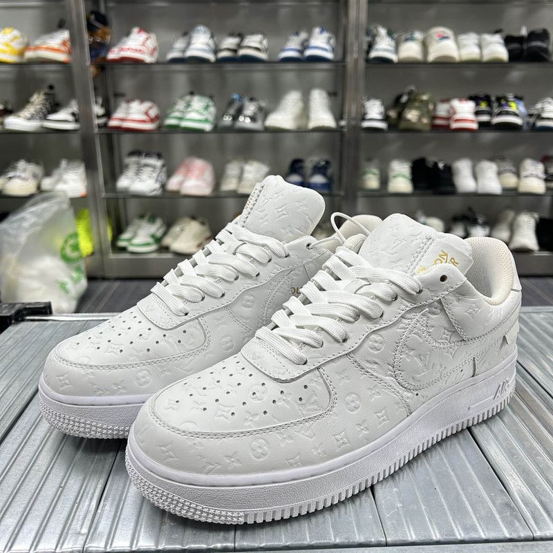 Louis Vuitton Nike x Louis Vuitton White Air Force 1 Sneakers 0079 Size US 8.5 / EU 41-42 - 1 Thumbnail
