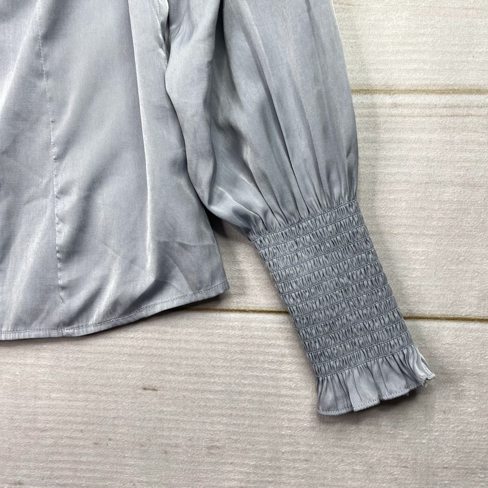 Vintage Scarlet Darkness Button-Up Shirt Womens M Gray Pleated Lightweight Cowl Neck Long Sleeve Modern Basic Size M / US 6-8 / IT 42-44 - 2 Thumbnail