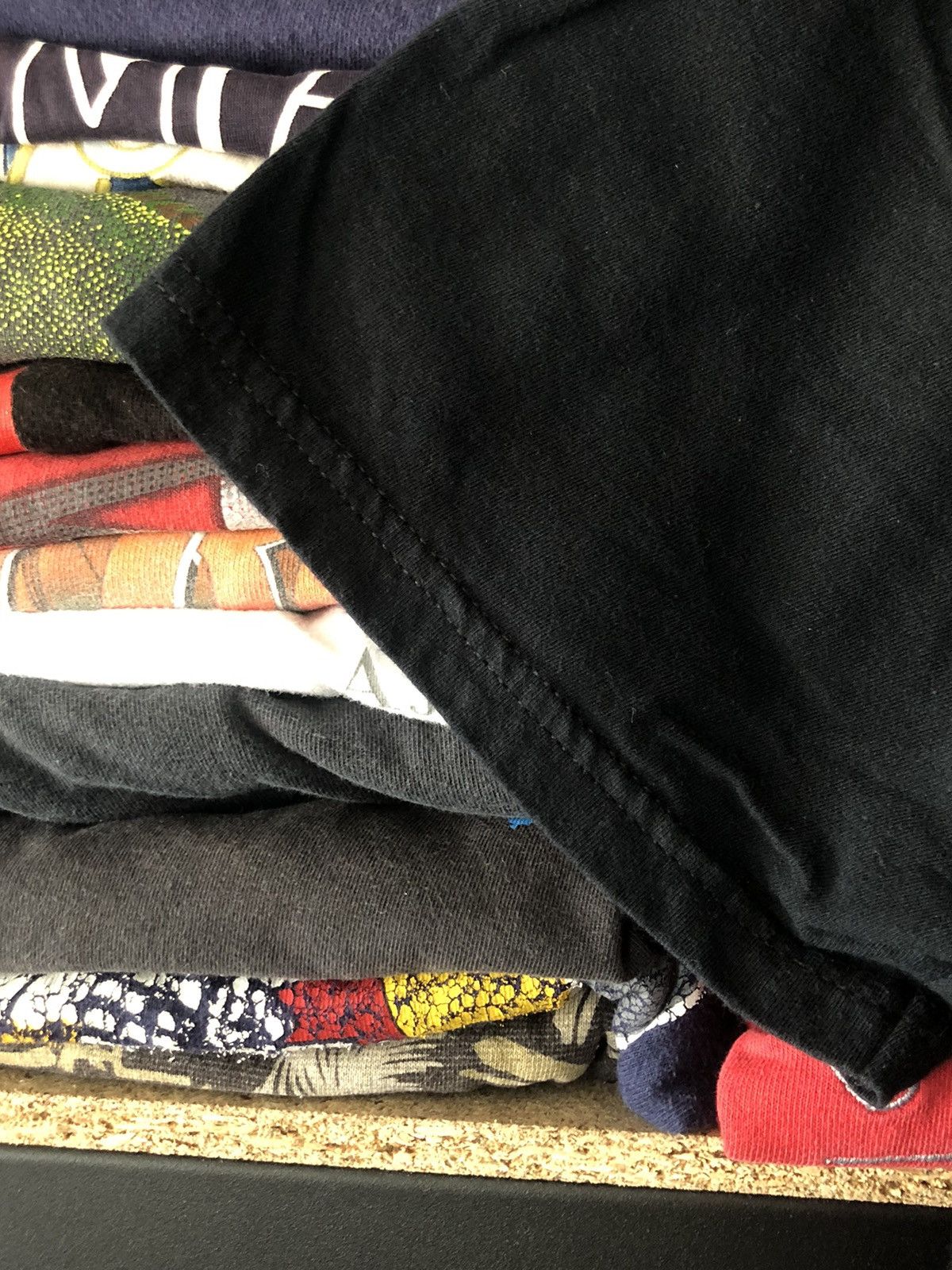 Band Tees Vntg Red Hot Chilli Peppers 2011 Big Logo Black Tee Size US L / EU 52-54 / 3 - 3 Thumbnail