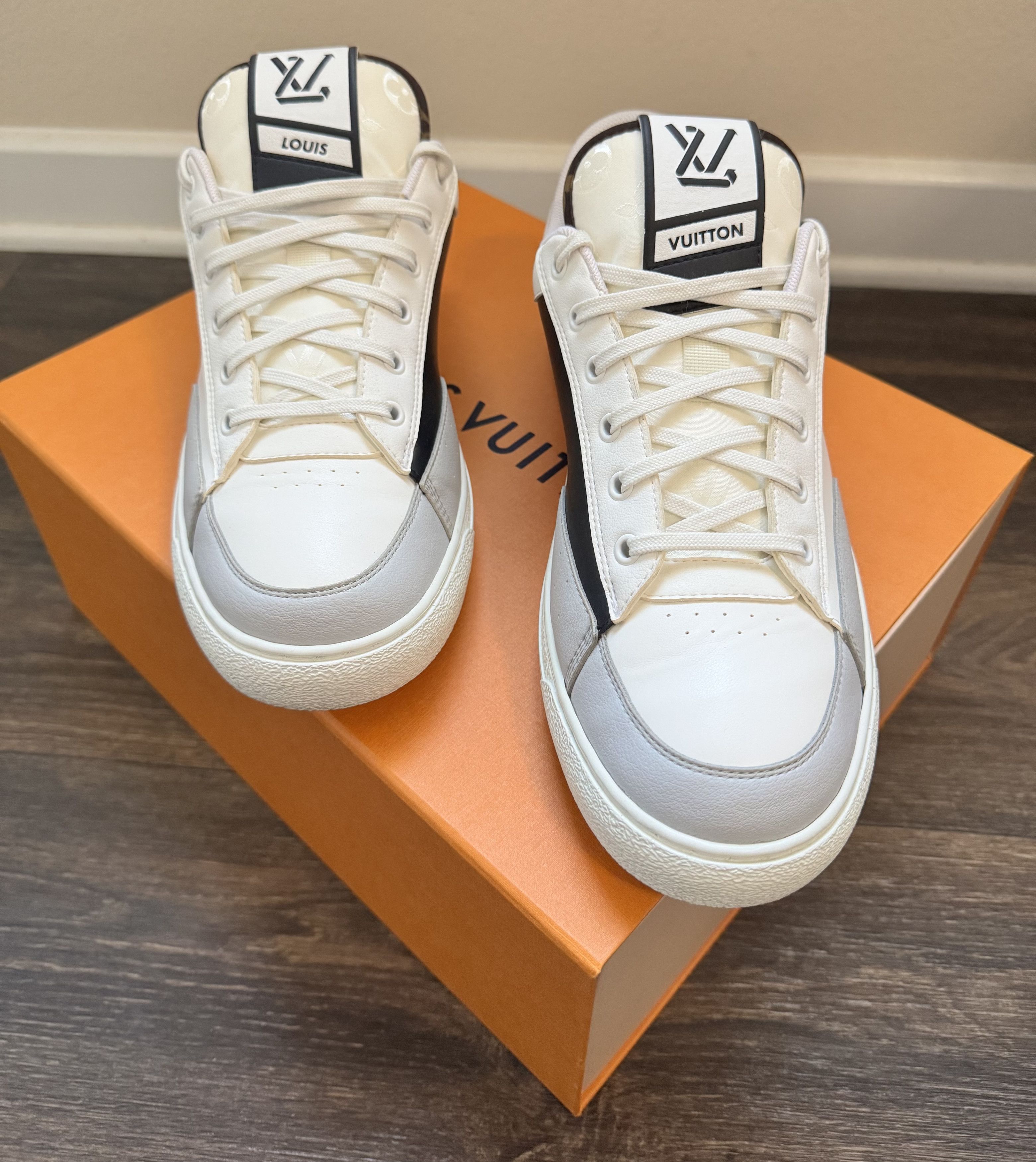 Louis Vuitton Charlie Sneaker Size US 10.5 / EU 43-44 - 2 Thumbnail