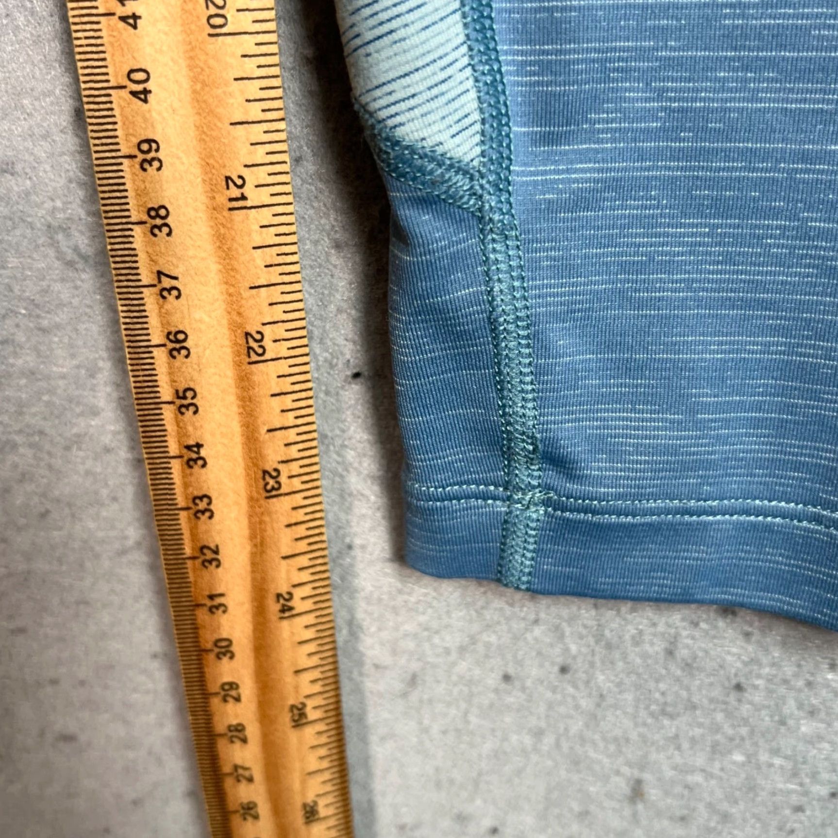 Outdoor Voices Outdoor Voices Colorblock Leggings Womens Small Blue Navy Athletic Shirt? Size 28" / US 6 / IT 42 - 6 Thumbnail