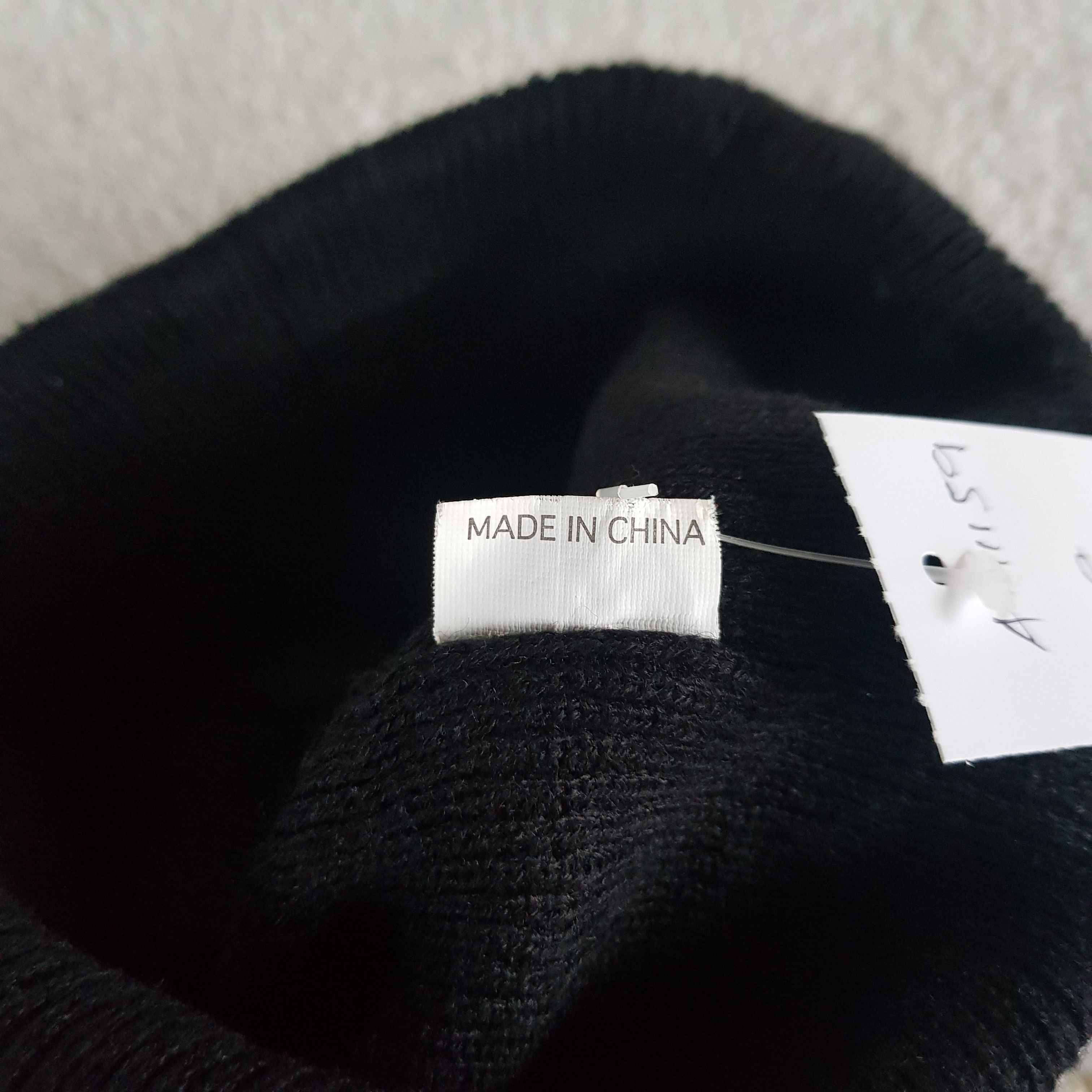 Mickey Mouse Vintage Mickey Mouse Beanie Disney Cartoon Snow Caps Hats. Size ONE SIZE - 7 Thumbnail