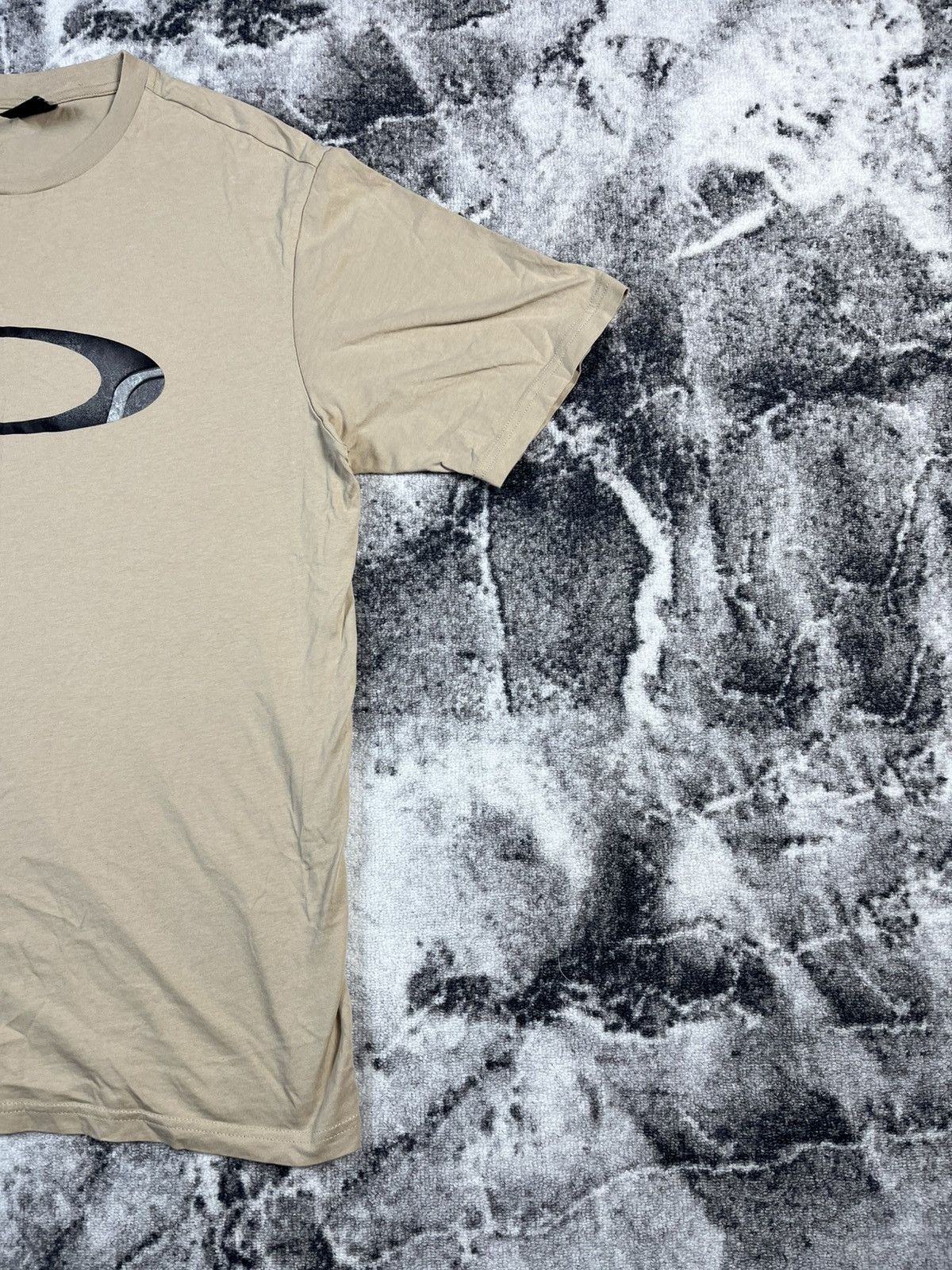 Oakley Oakley Big Logo Tee Beige Y2K Regular Fit L Size US L / EU 52-54 / 3 - 3 Thumbnail