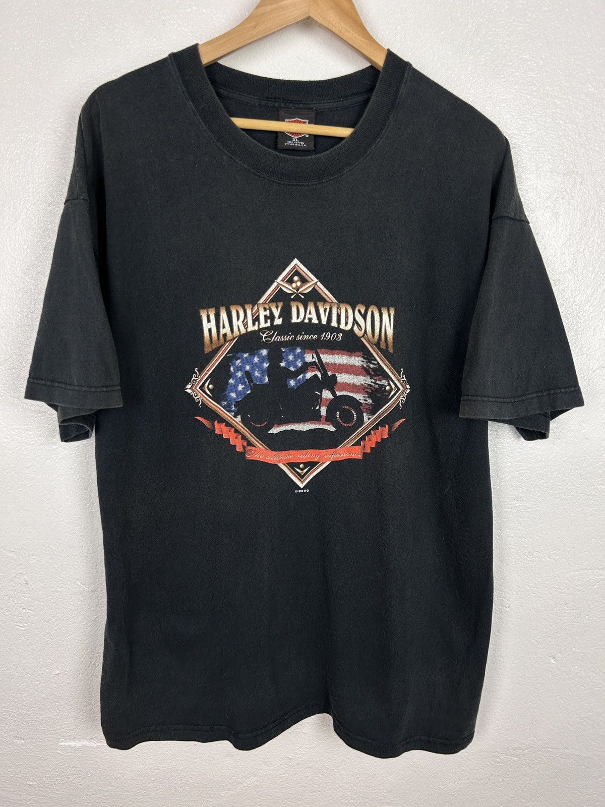 Harley Davidson 90s Vintage 1998 Harley Davidson Center Logo USA T-Shirt Size US XL / EU 56 / 4 - 1 Thumbnail
