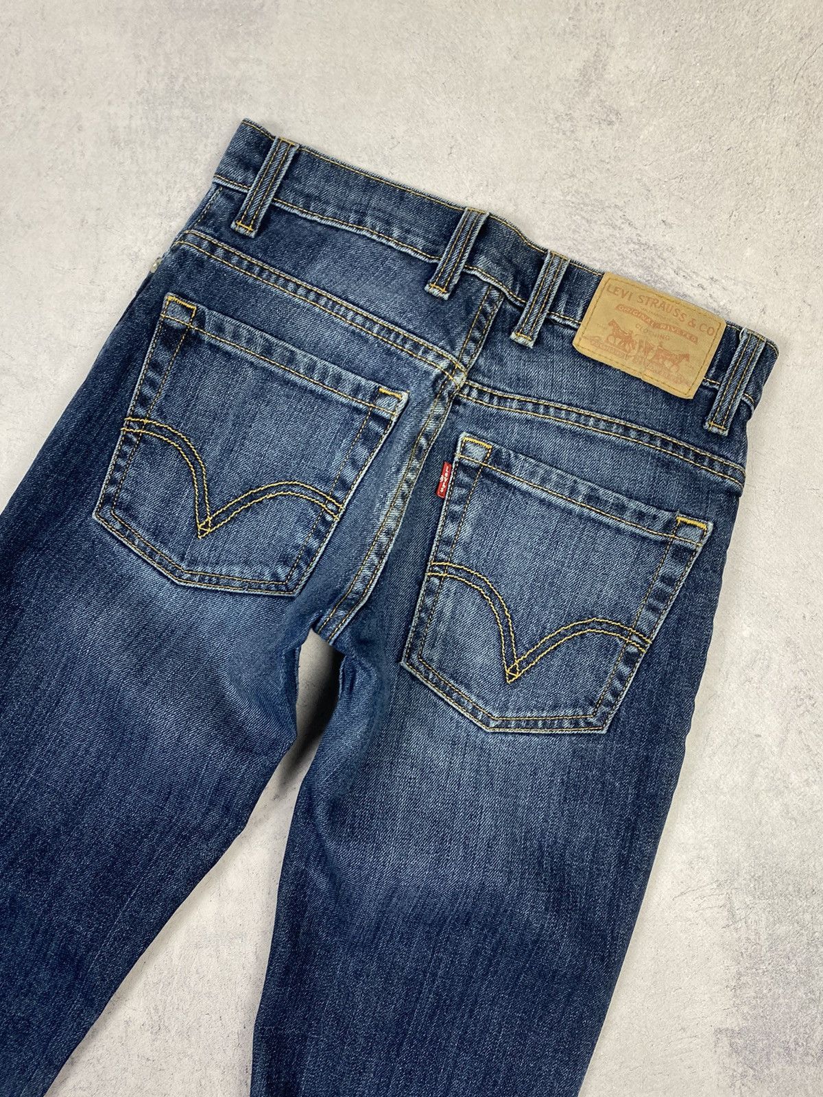 Levi's × Vintage Vintage 00s Levis Dark Blue Wash Denim Jeans y2k Size 25" / US 0 / IT 36 - 2 Thumbnail