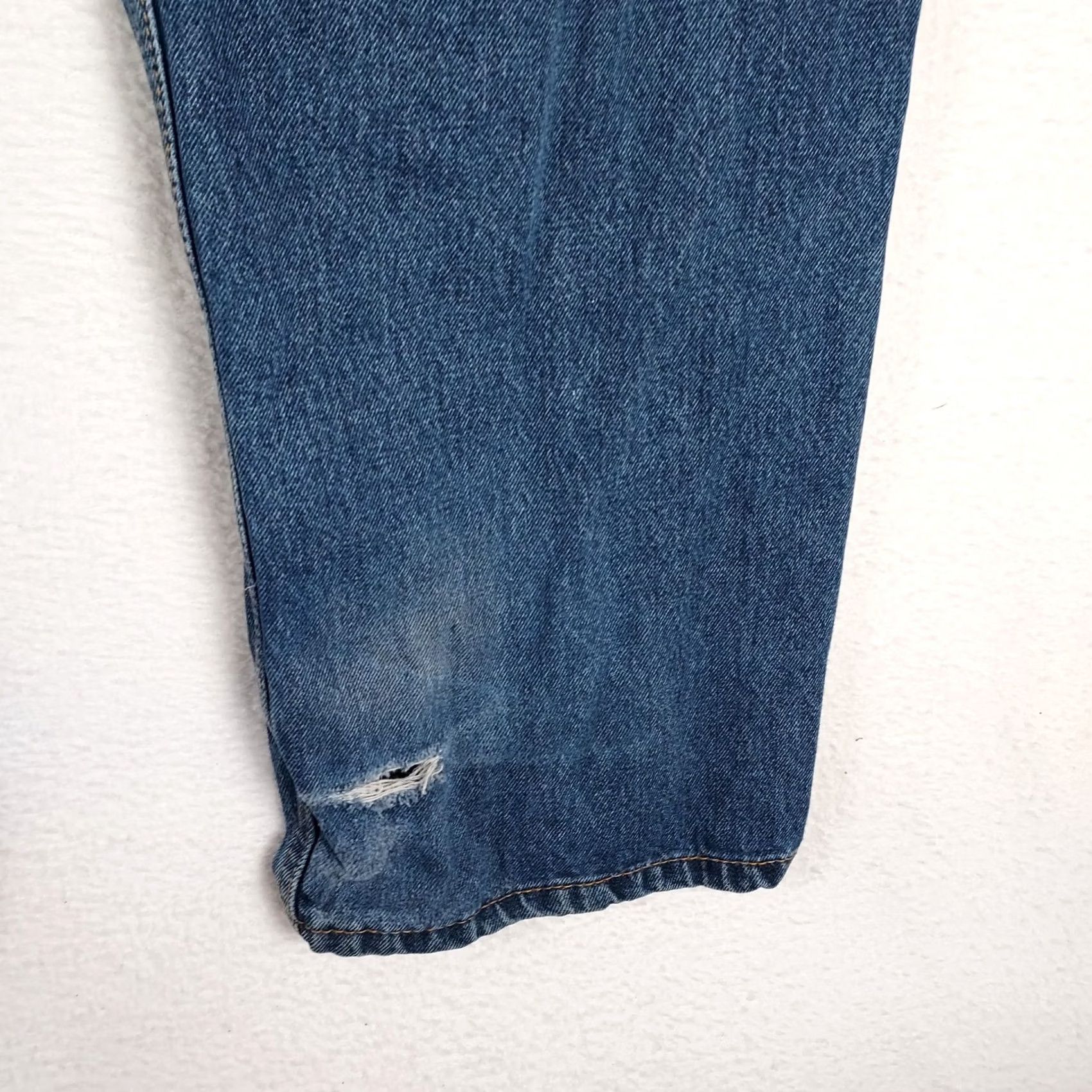 Levi's Levi’s 550 Relaxed Fit Jeans Men 40x30 Blue Denim Medium Wash Zip 5-Pocket Straight Regular Comfort Jeans Mens Size US 40 / EU 56 - 7 Thumbnail