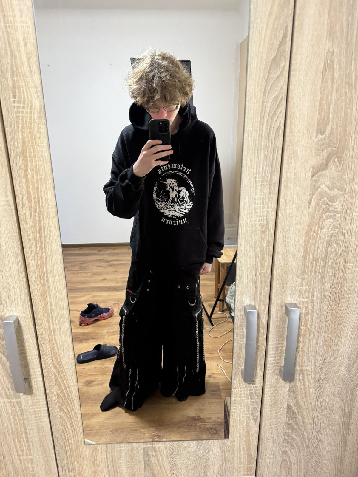 Vetements Vetements Unicorn hoodie black FW18 Avantgarde luxury Size US M / EU 48-50 / 2 - 22 Thumbnail