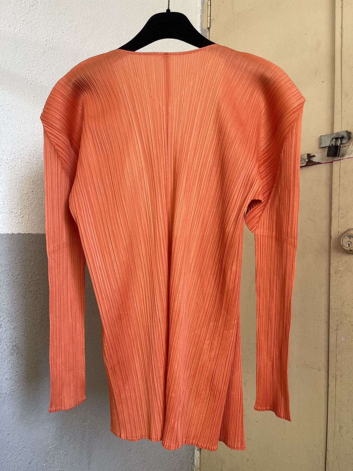 Pleats Please Issey Miyake Issey Miyake Pleats Please Coral Cardigan Orange Size ONE SIZE - 2 Thumbnail